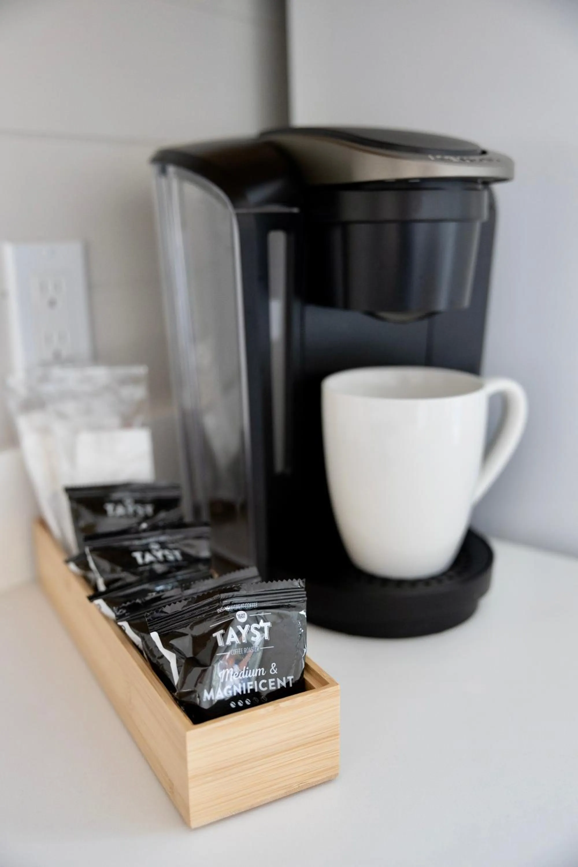 Coffee/tea facilities in Hartman's Briney Breezes Beach Resort