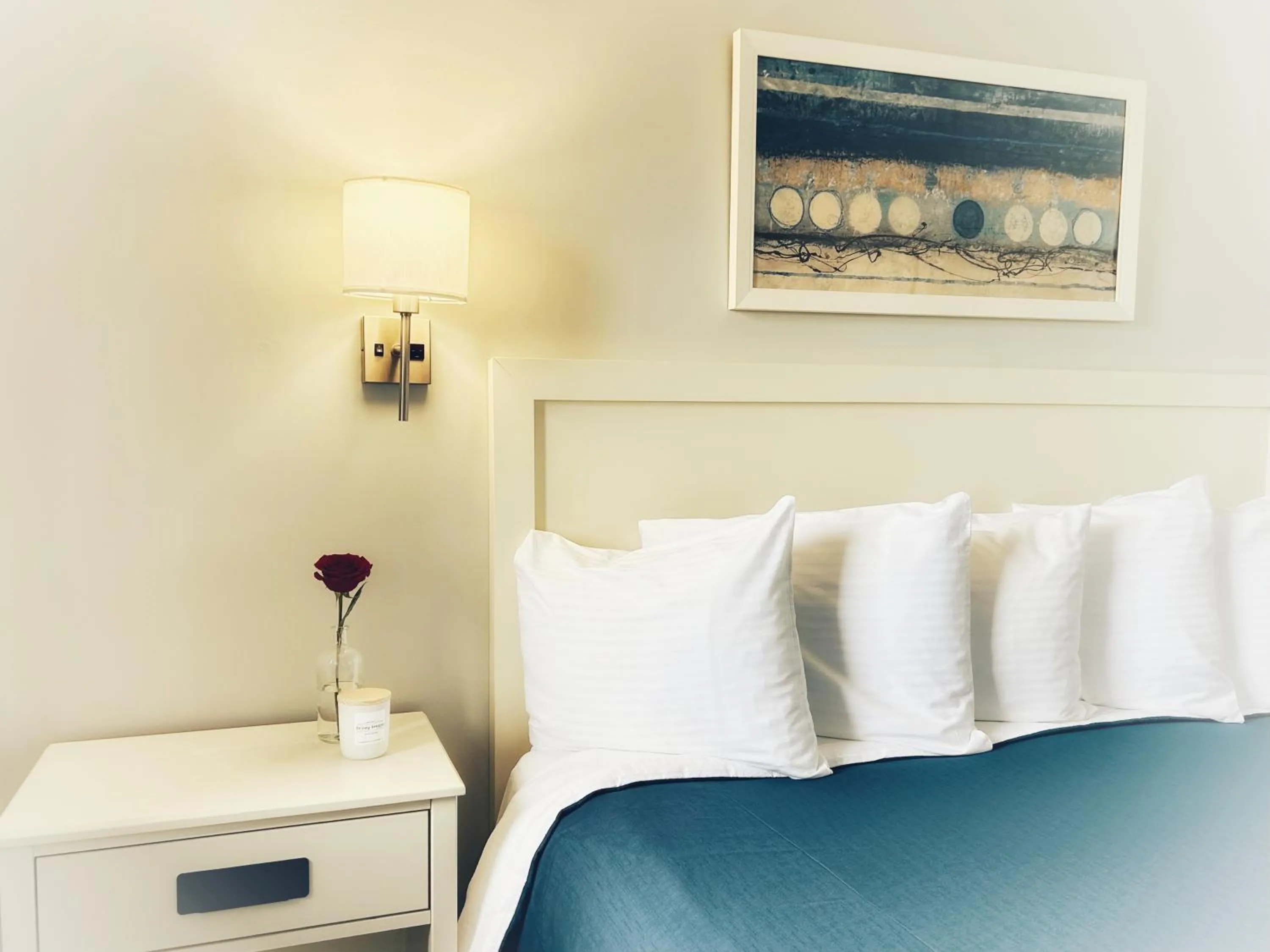 Bed in Hartman's Briney Breezes Beach Resort