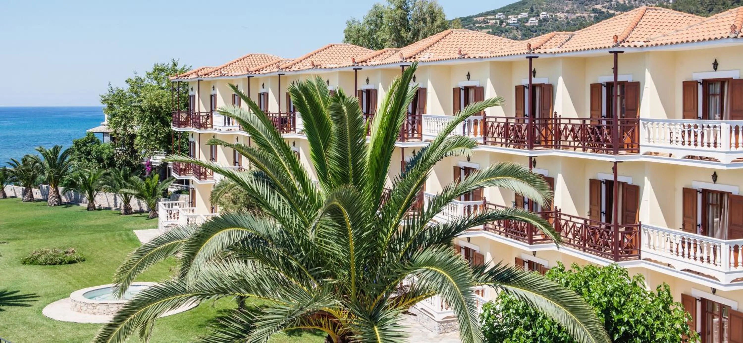 Facade/entrance in Aeolos Hotel