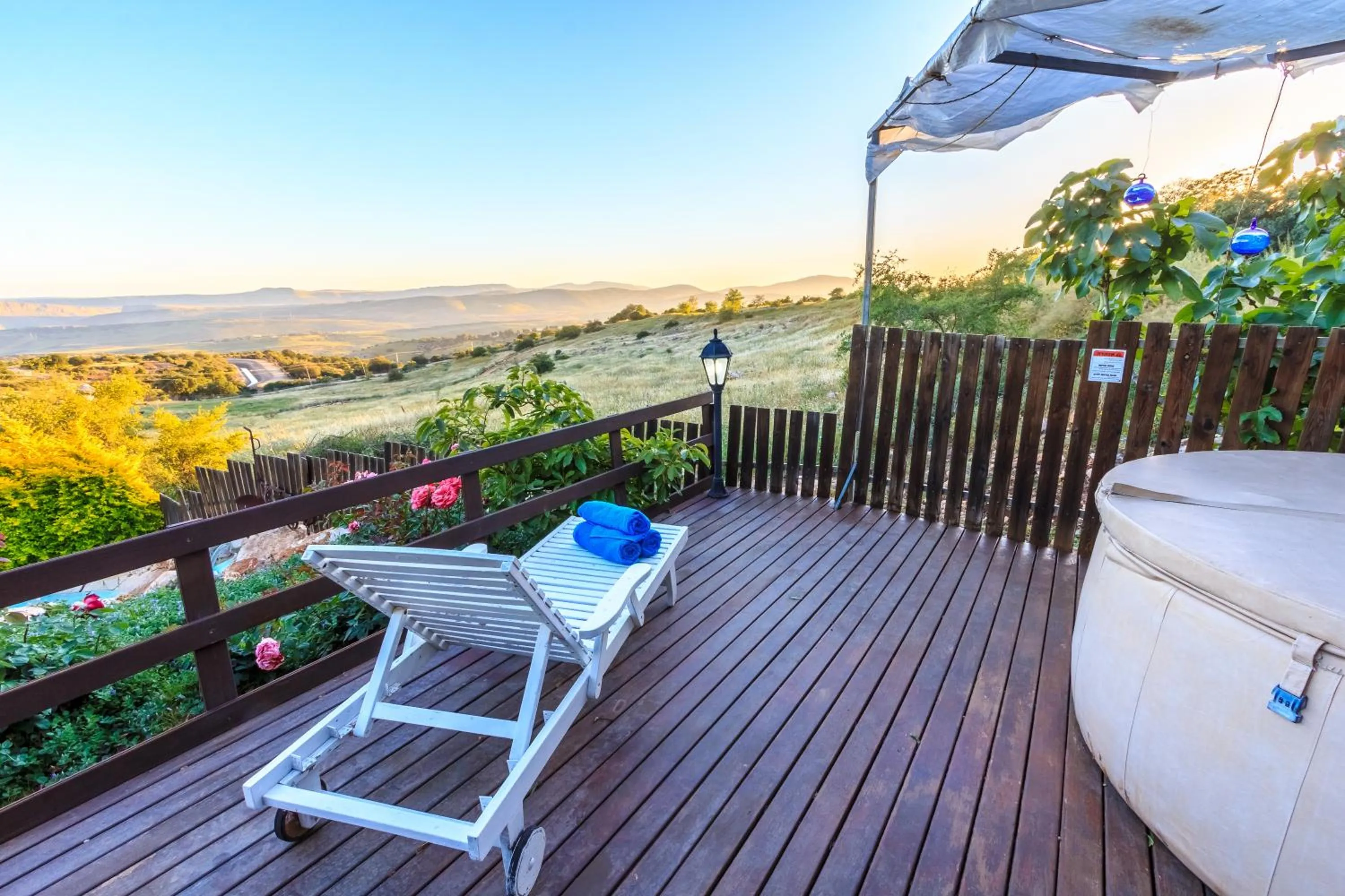 Balcony/Terrace in Betzel Ha'Ella