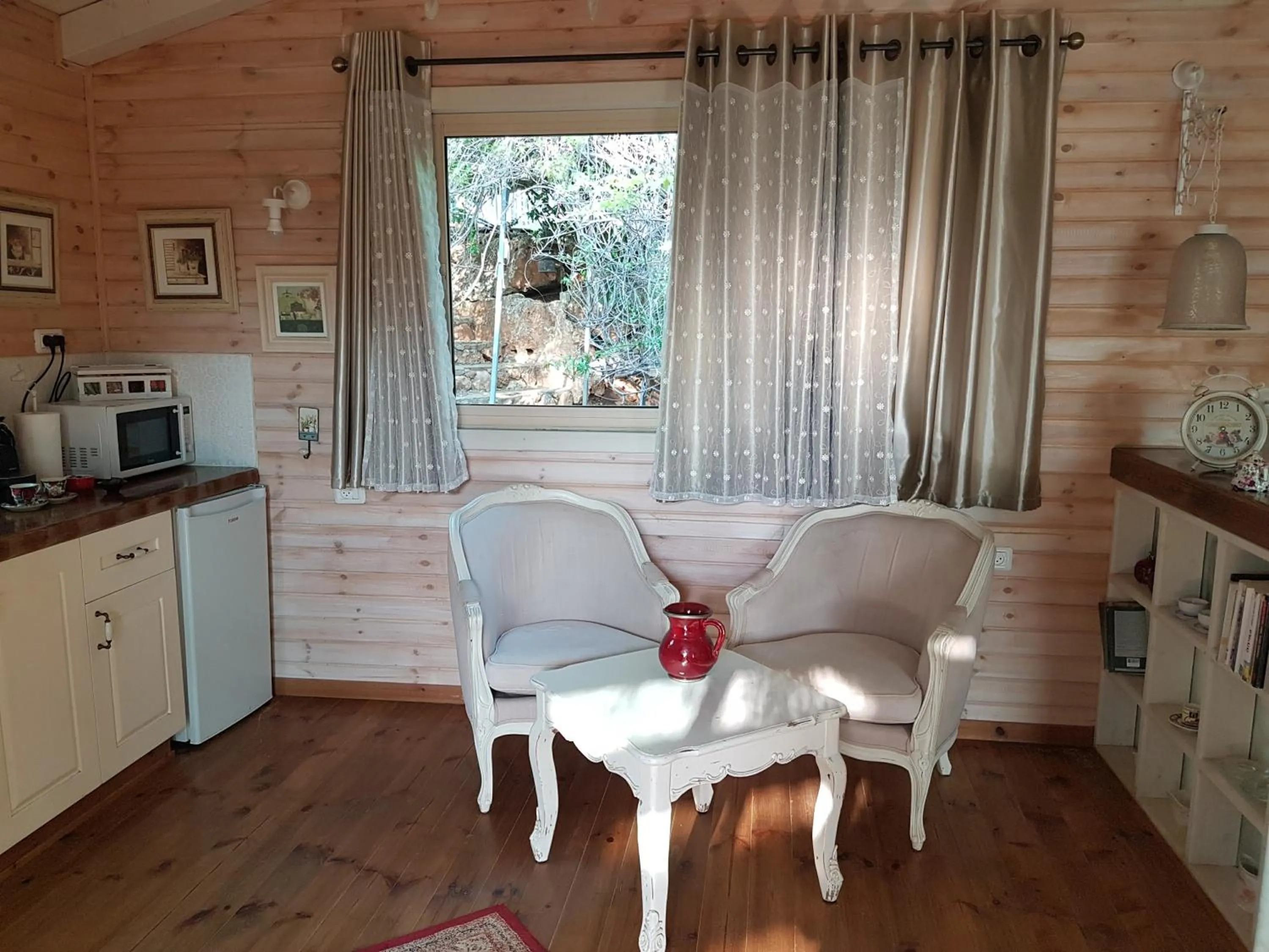 Living room in Betzel Ha'Ella