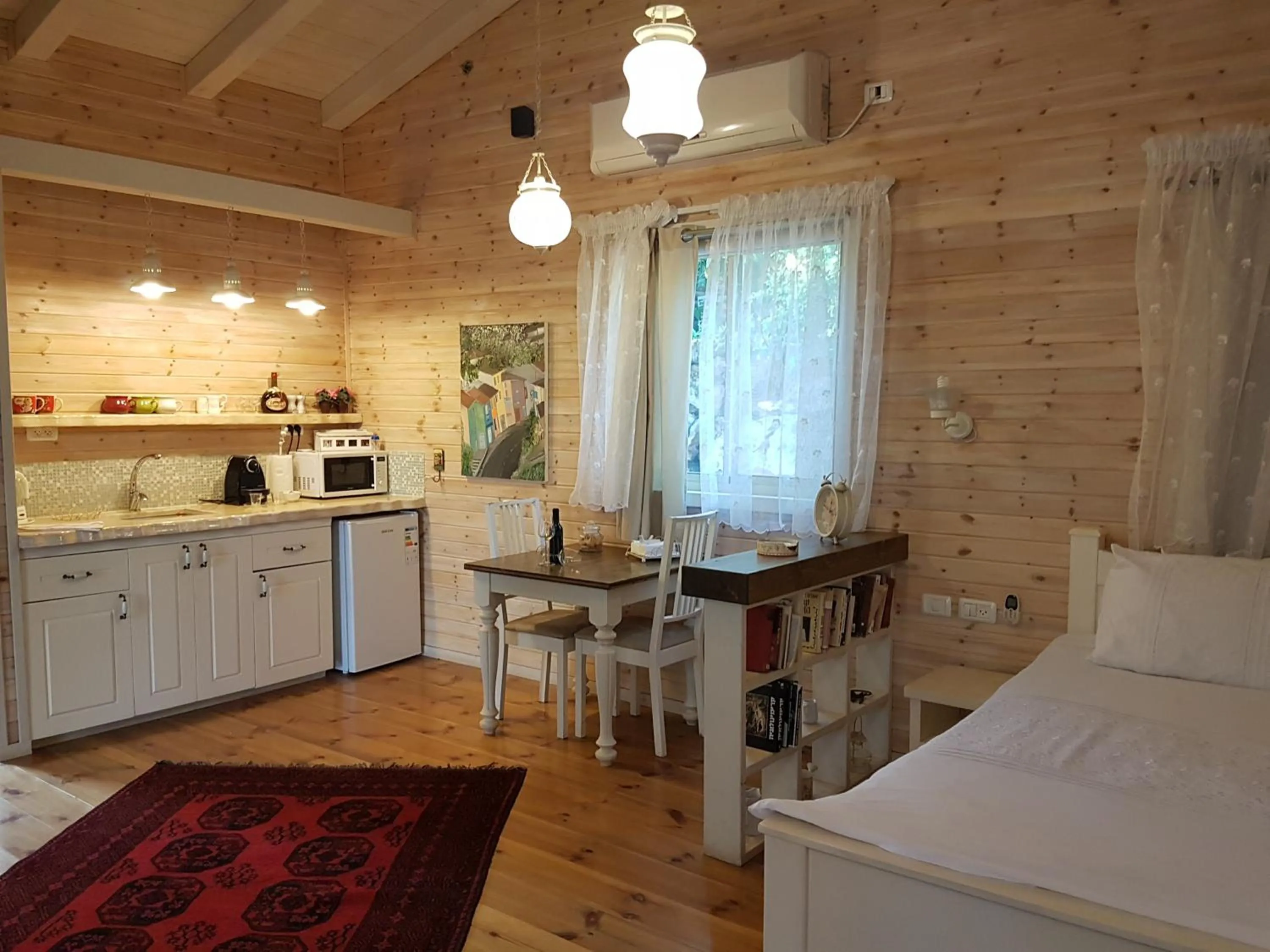 Bed in Betzel Ha'Ella