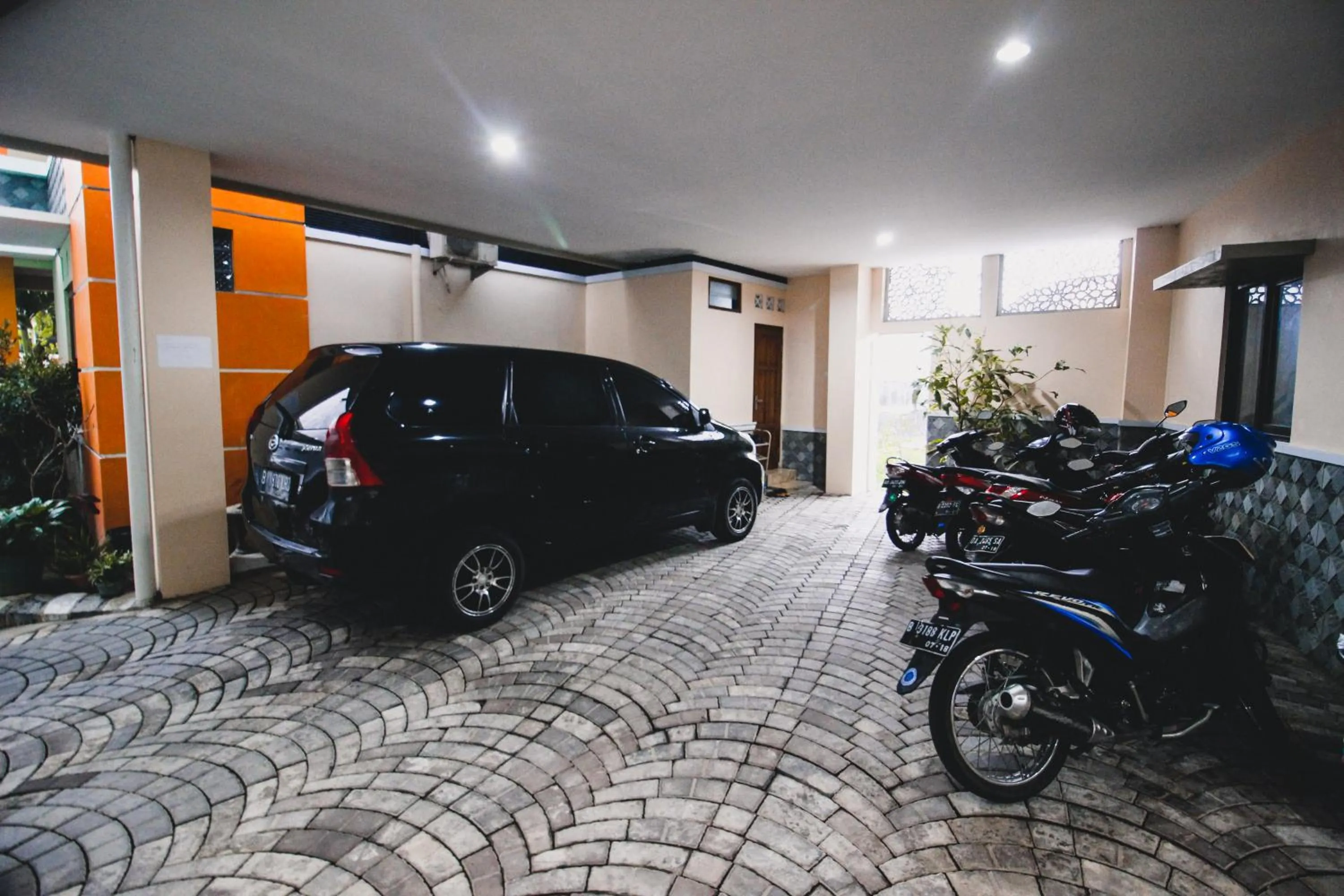 Area and facilities in RedDoorz Plus @ Pogung Raya