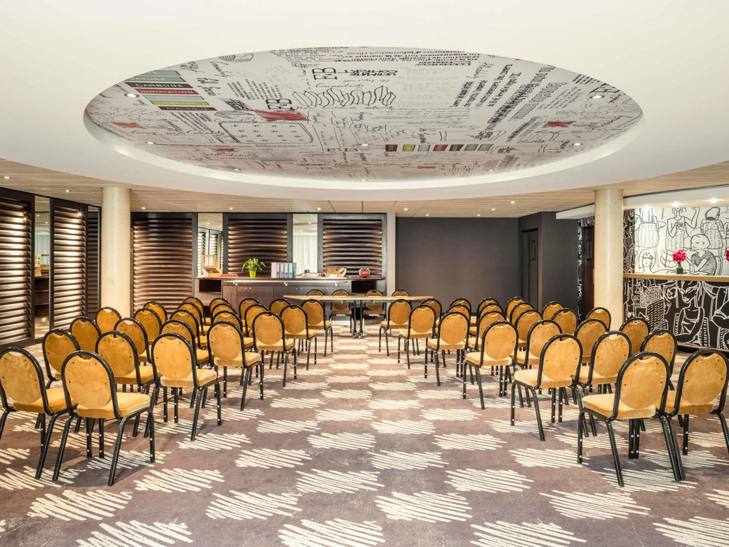 Meeting/conference room in ibis Troyes Centre