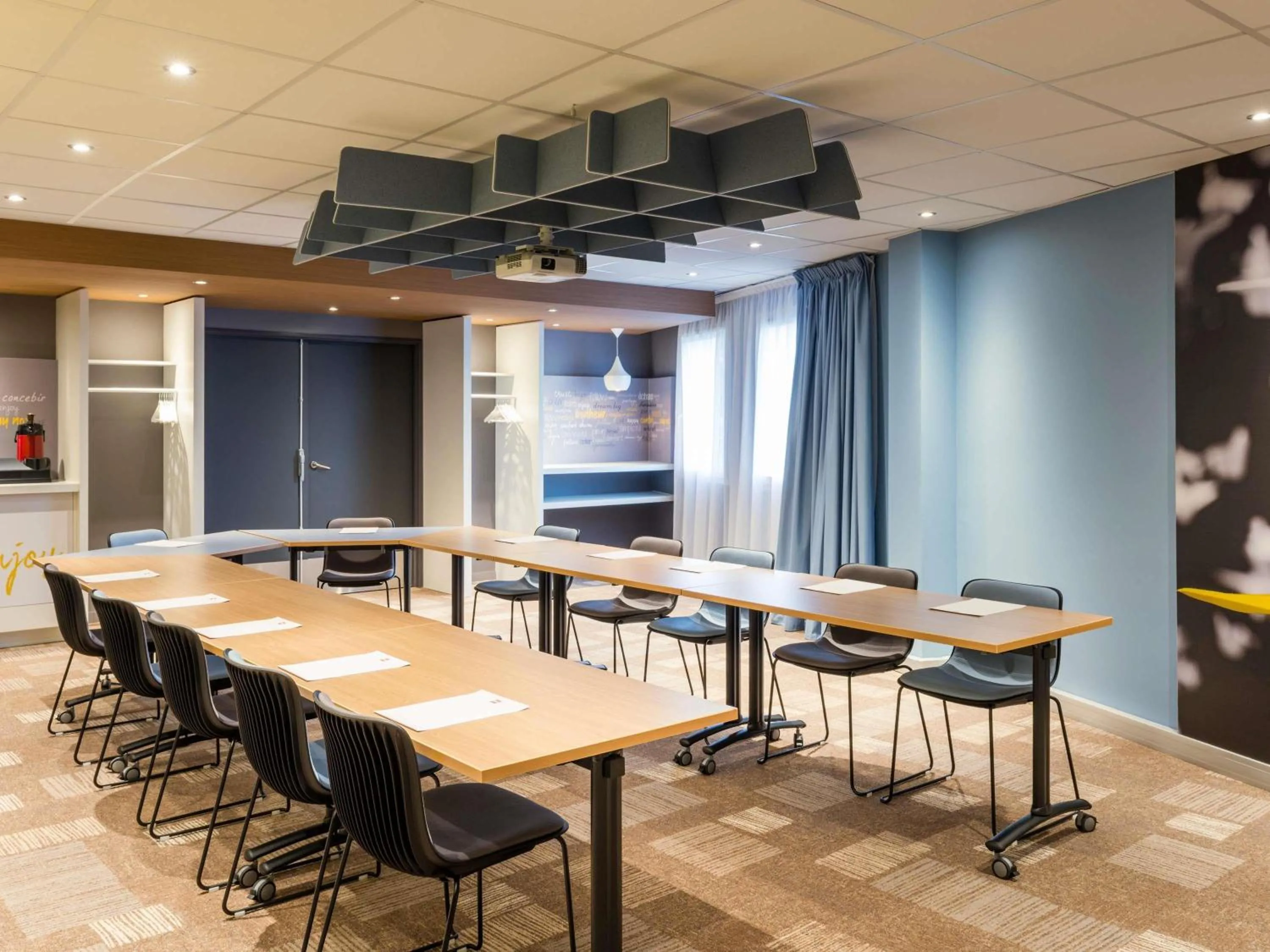 Meeting/conference room in ibis Troyes Centre