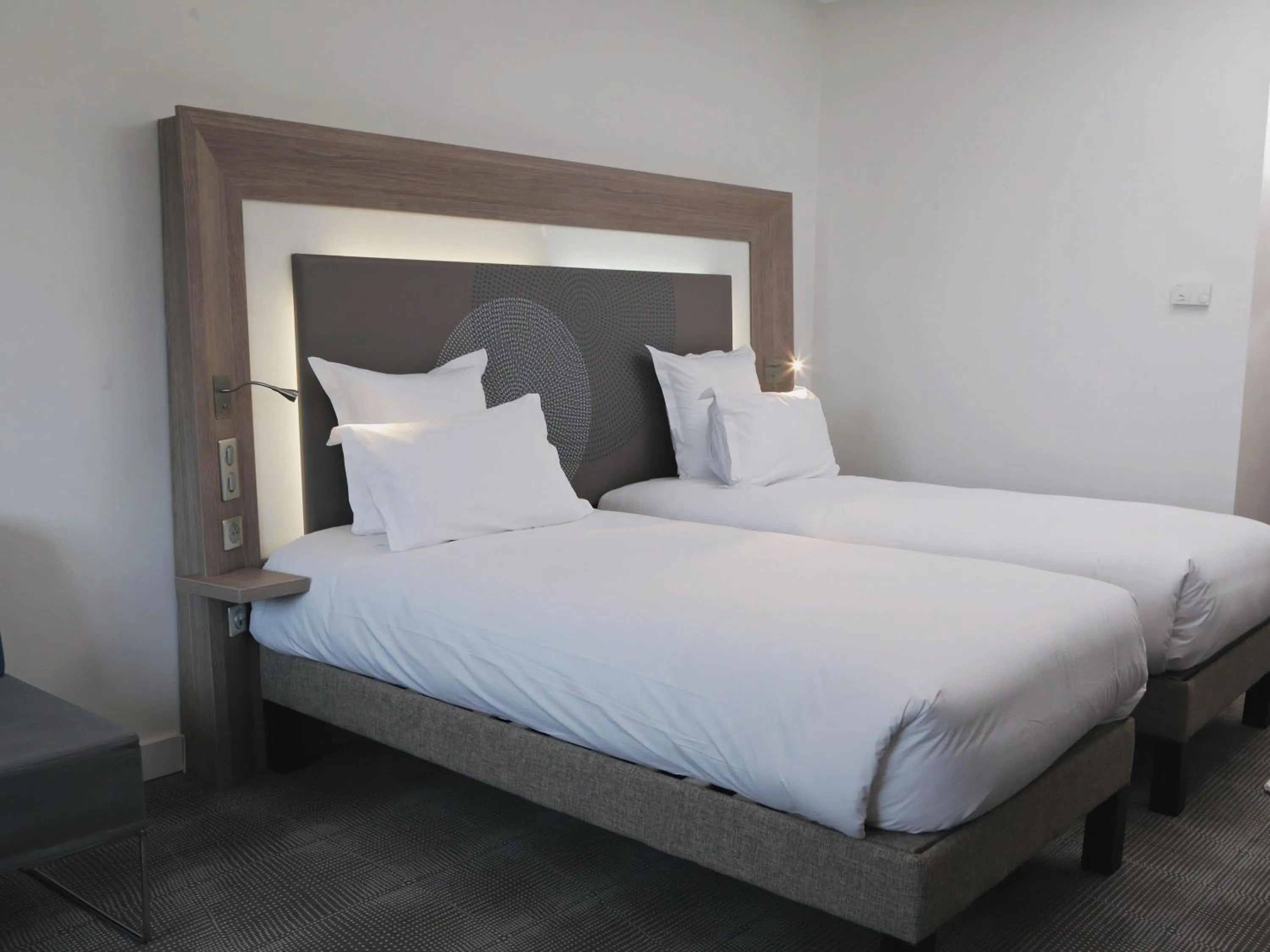 Bedroom, Bed in Novotel Mohammedia