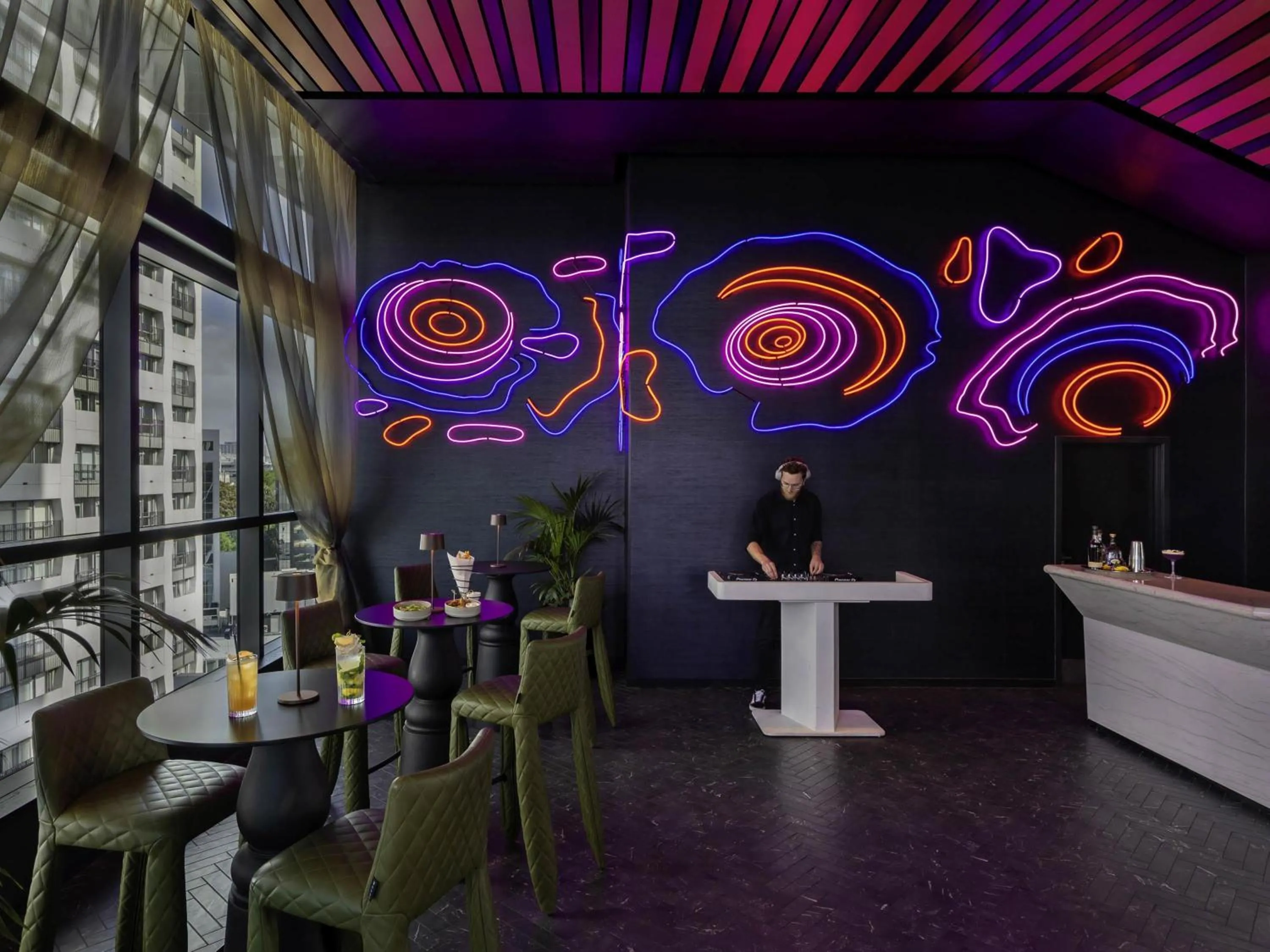 Lounge or bar in SO/ Auckland