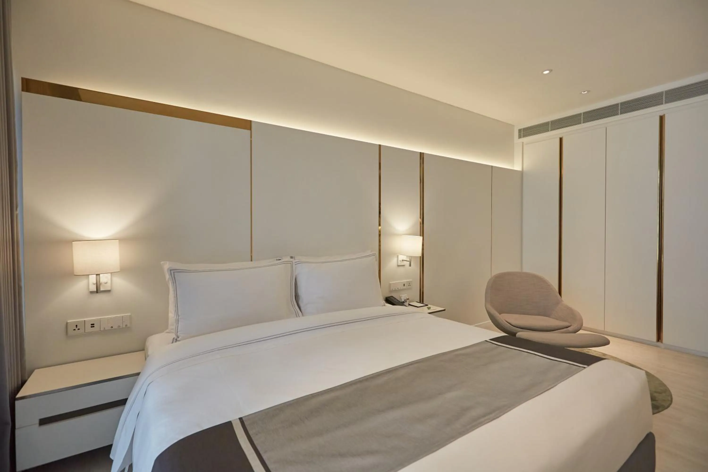 Bed in Somerset Maison Asoke Bangkok