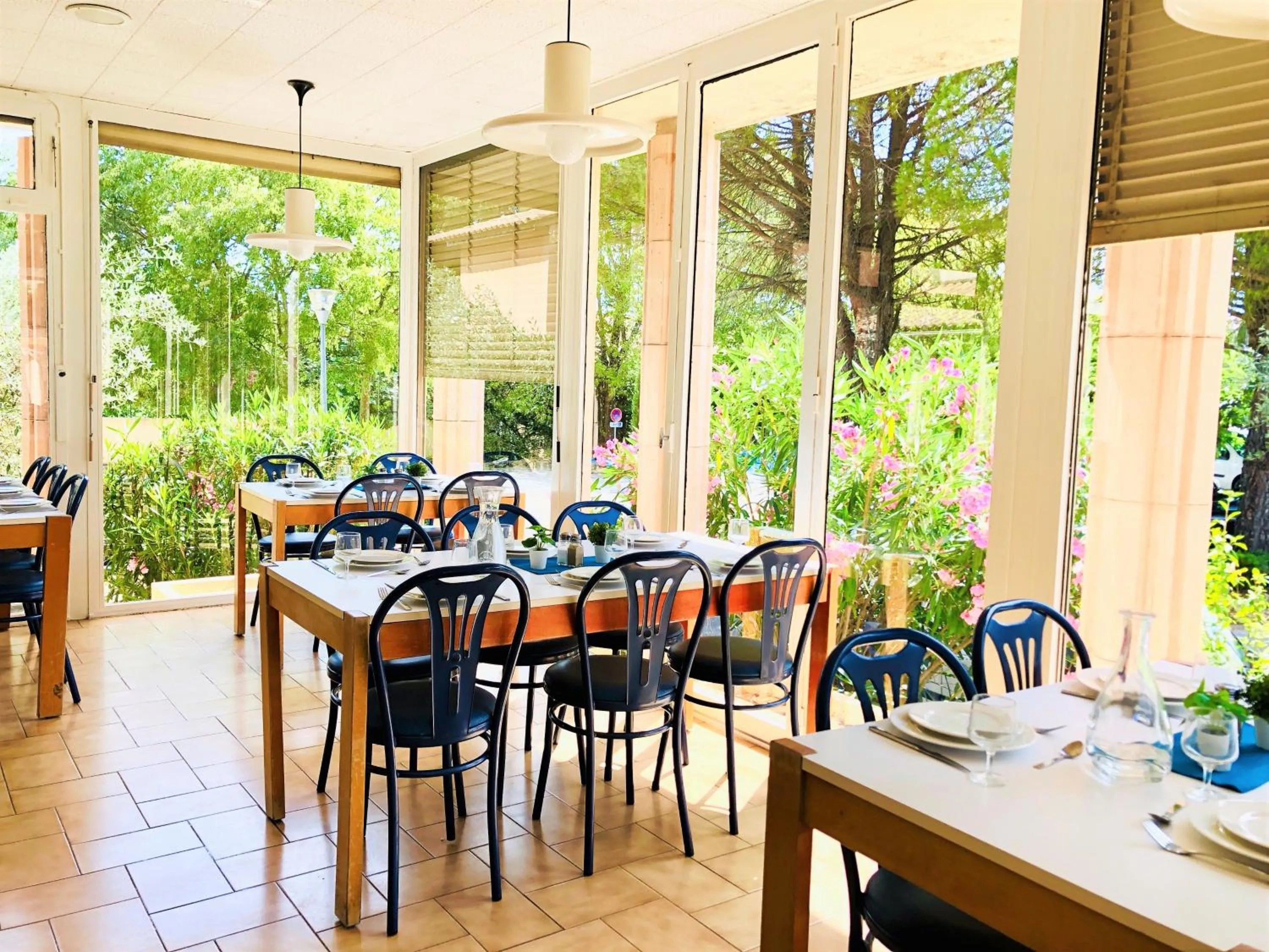 Restaurant/places to eat in Village vacances Le Hameau des Oliviers