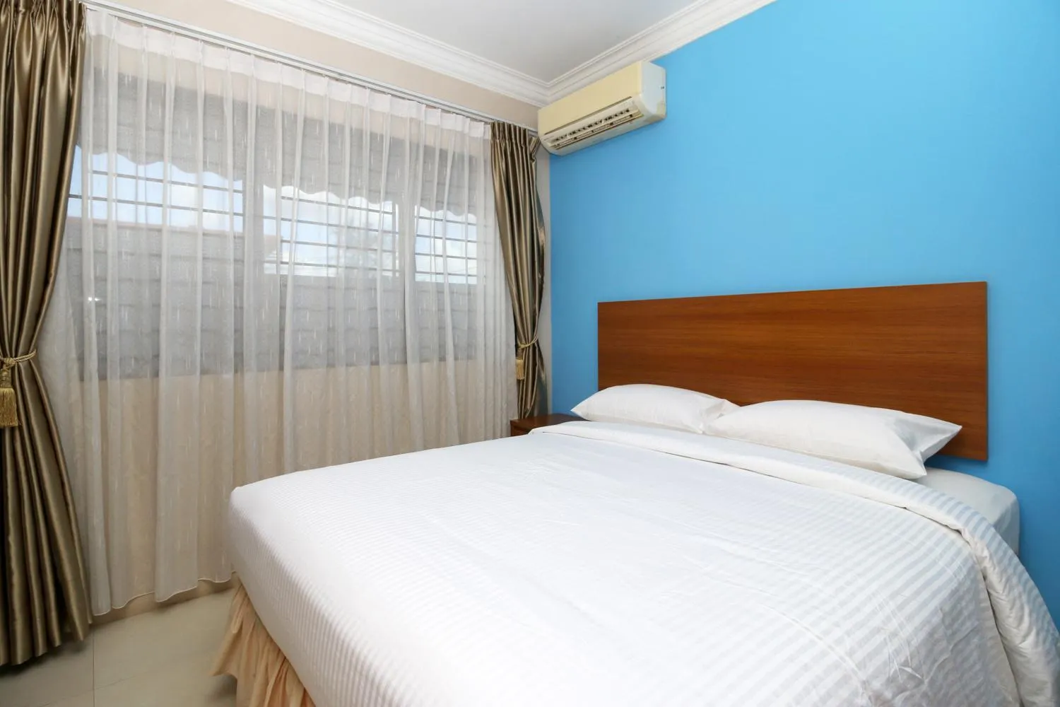 Bathroom, Bed in Safina Inn Syariah Sekupang Batam