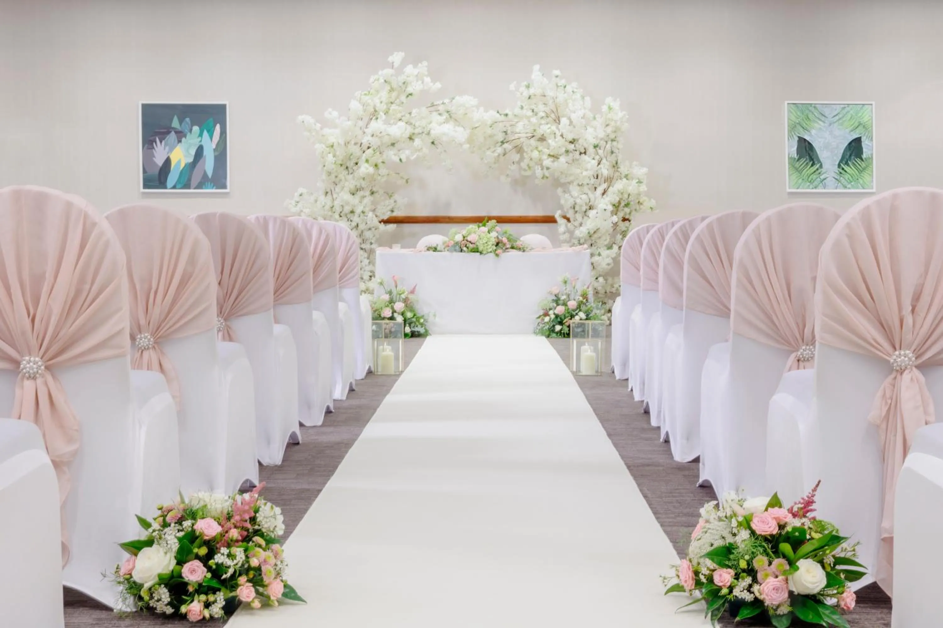 wedding in Holiday Inn Leicester City by IHG