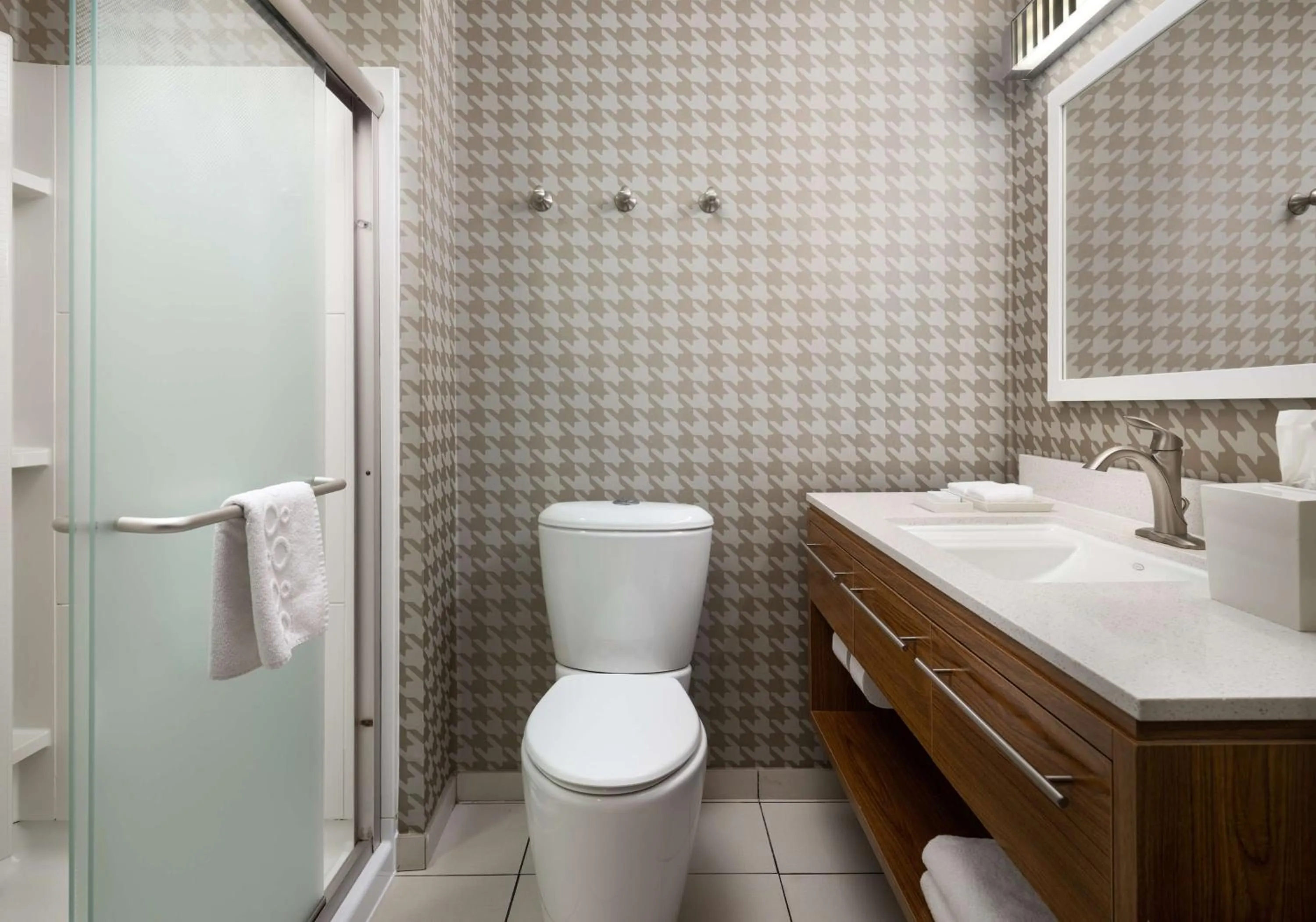 Bathroom in Home2 Suites by Hilton Charleston Airport Convention Center, SC