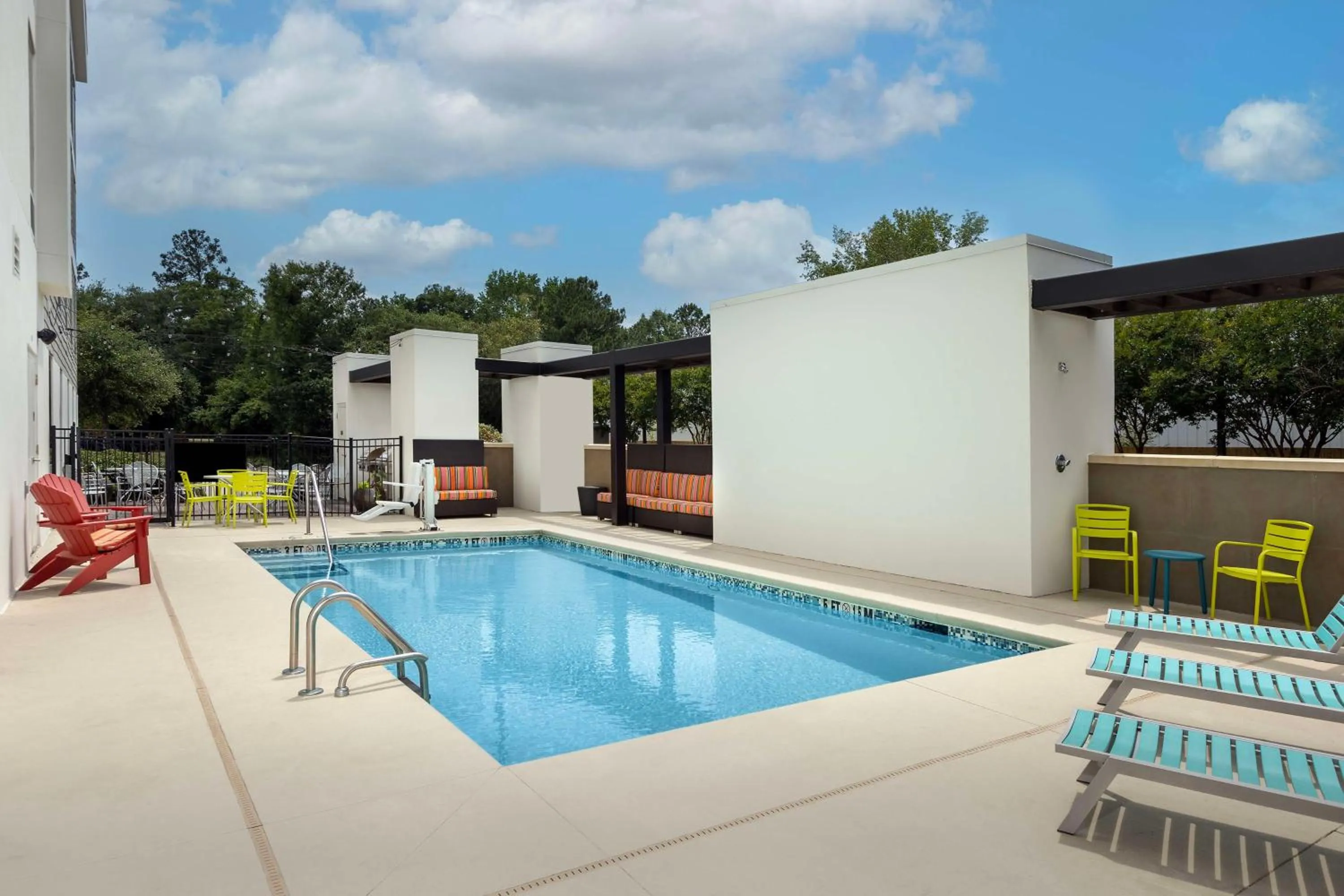 Pool view in Home2 Suites by Hilton Charleston Airport Convention Center, SC
