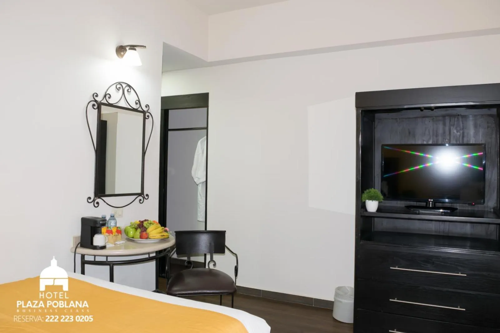 TV and multimedia, Bed in Plaza Poblana