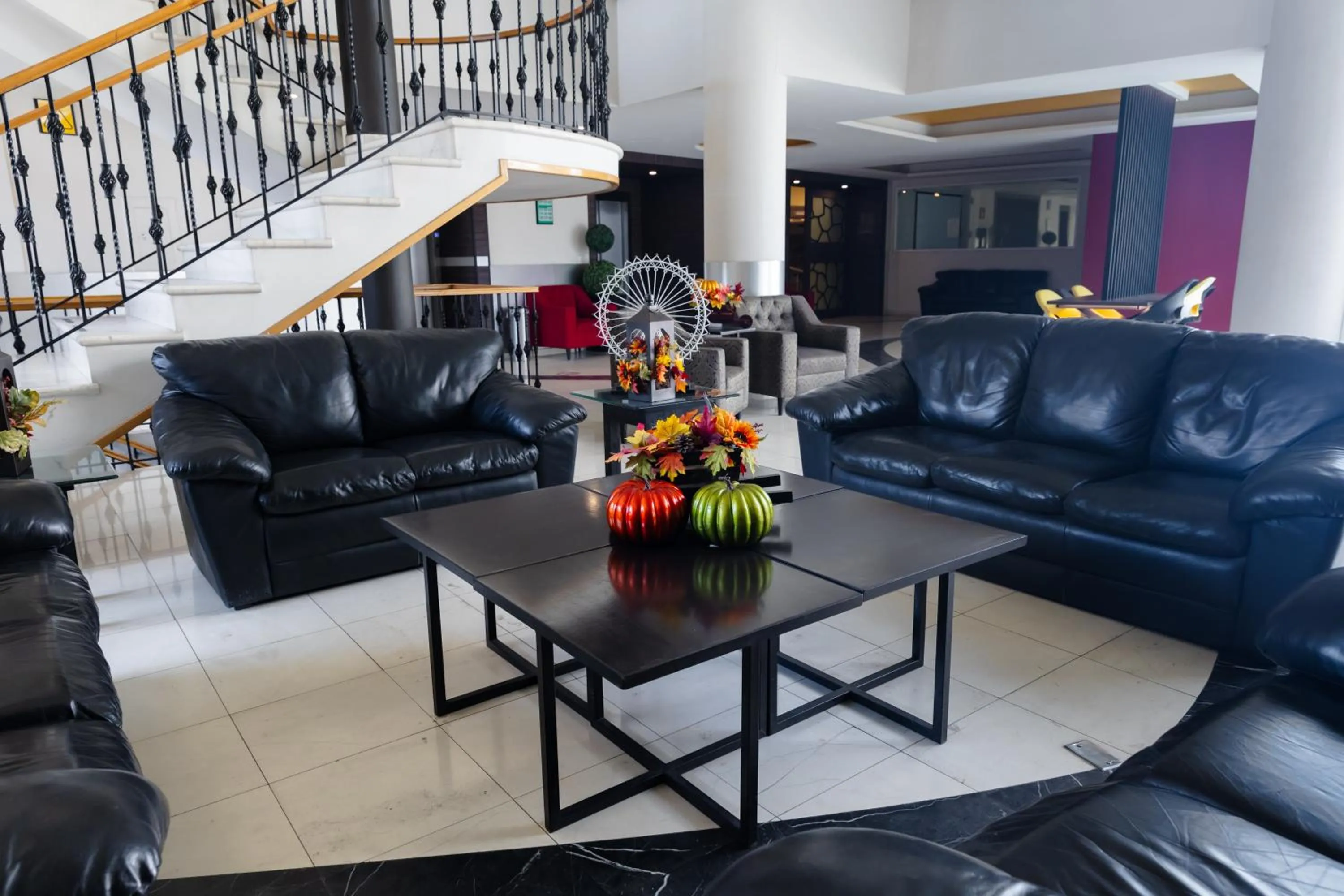 Lobby or reception in Plaza Poblana