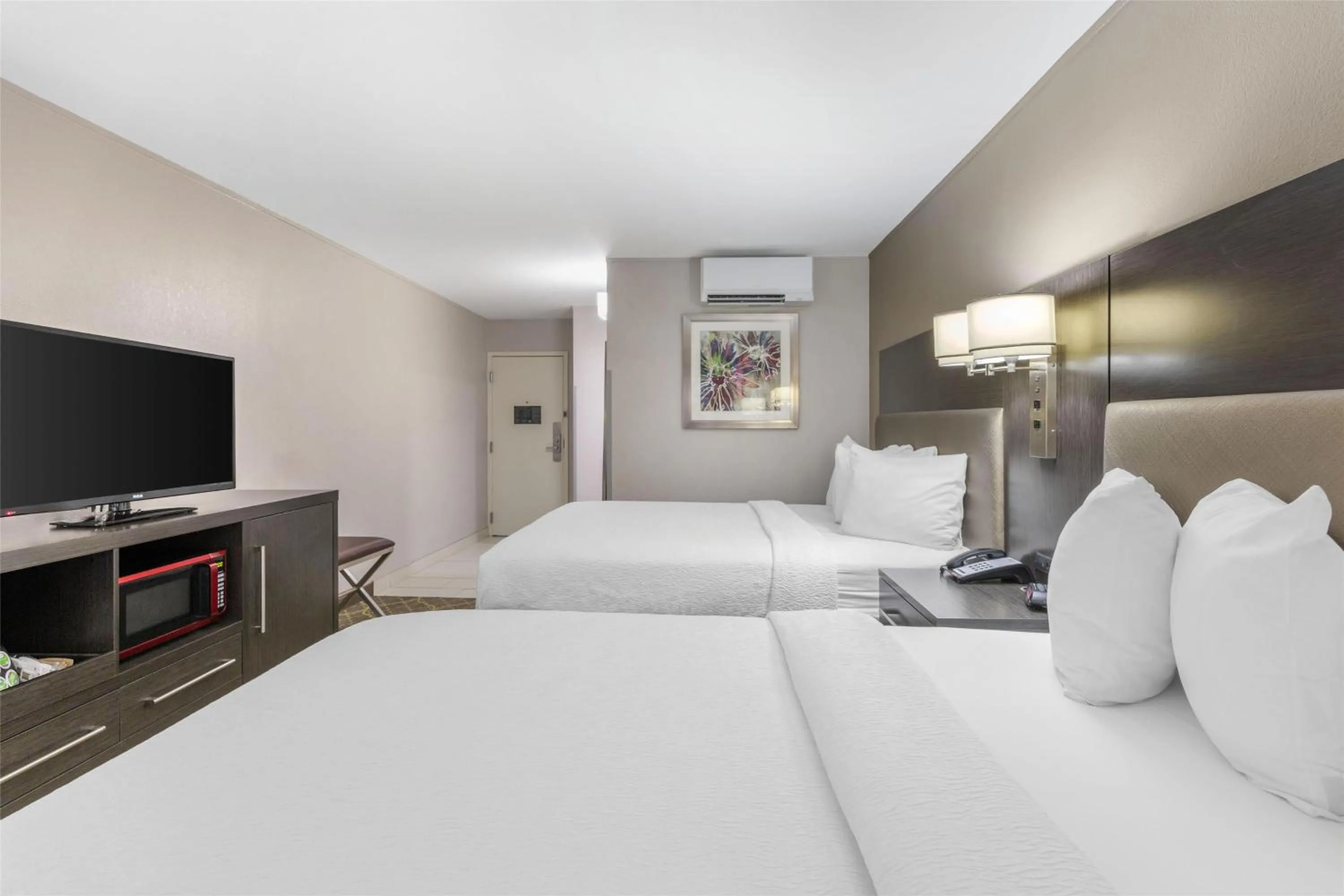 Bedroom, Bed in Best Western Plus Clemson Hotel & Conference Center