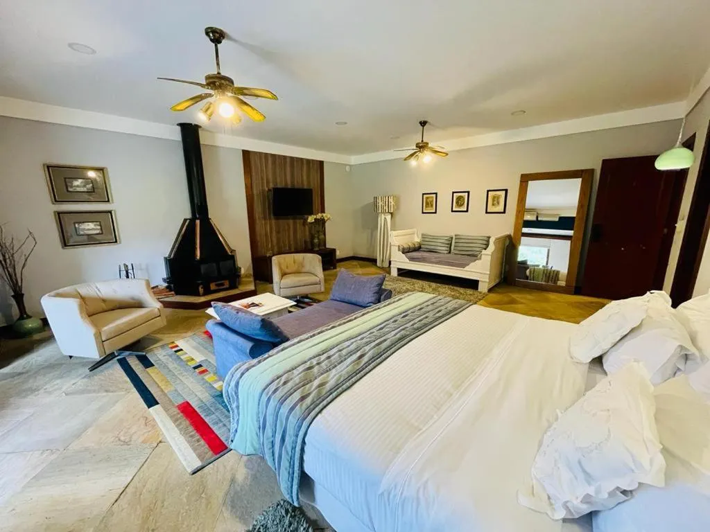 Bed in Quinta da Paz Resort