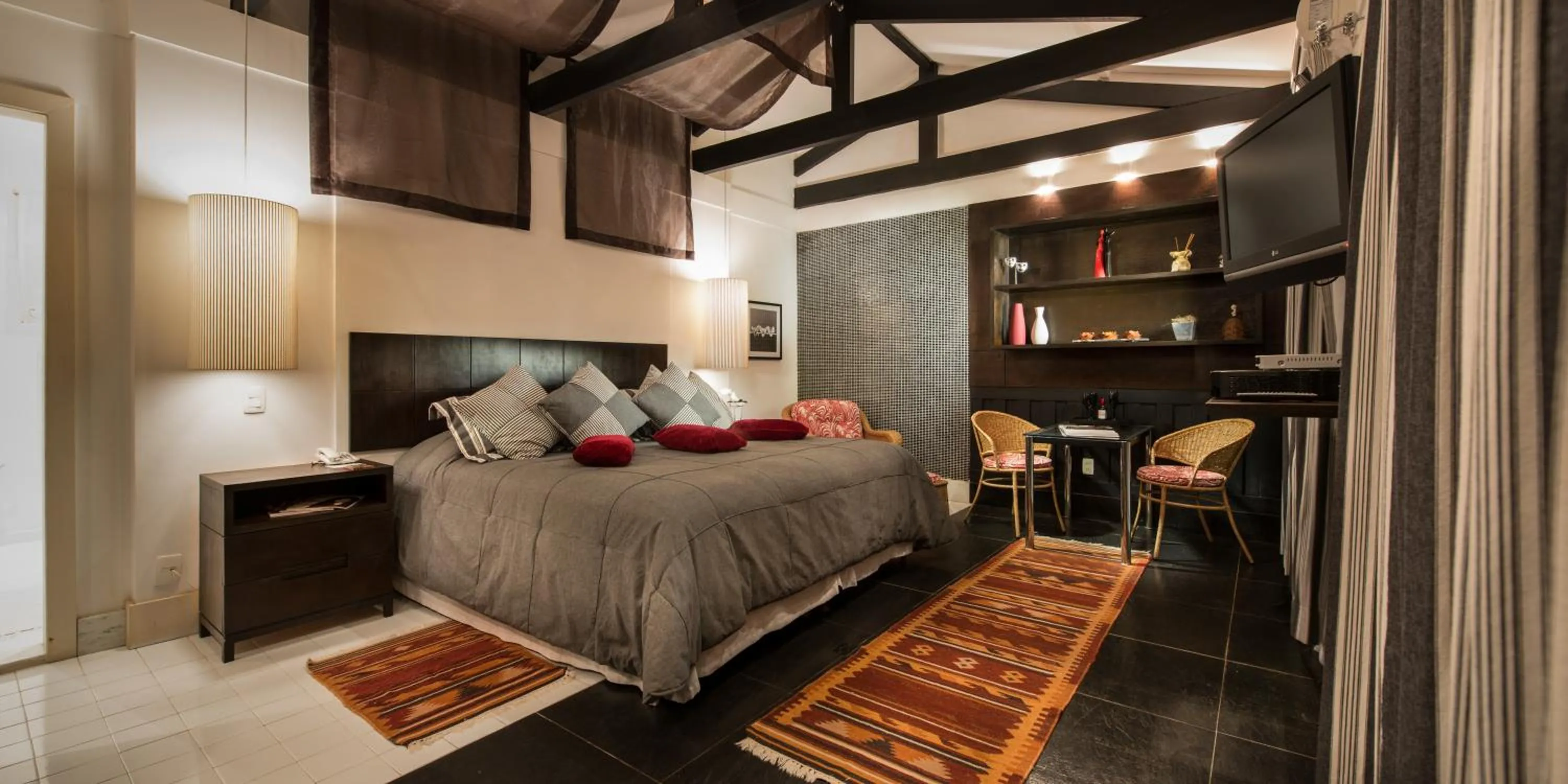 Photo of the whole room, Bed in Quinta da Paz Resort