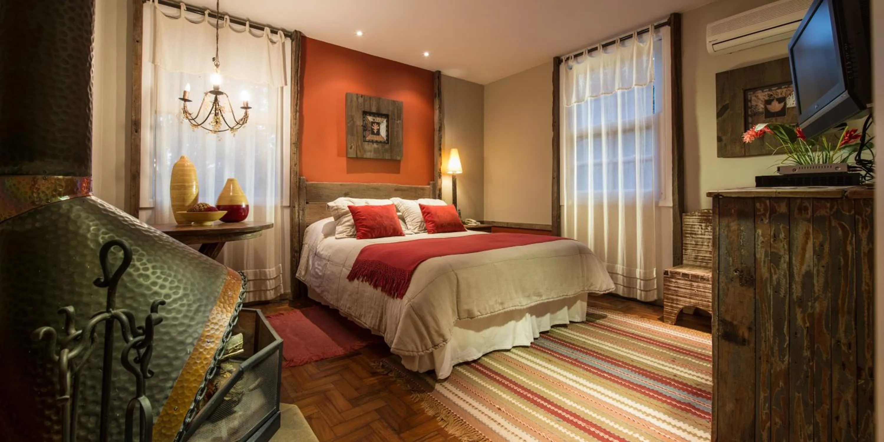 Photo of the whole room, Bed in Quinta da Paz Resort