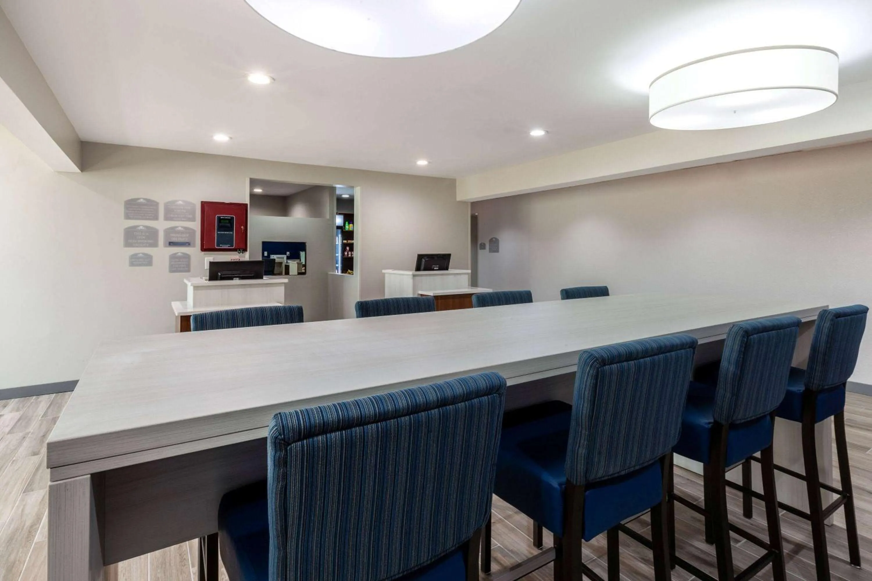 Lobby or reception in Microtel Inn & Suites by Wyndham Sunbury - Columbus North