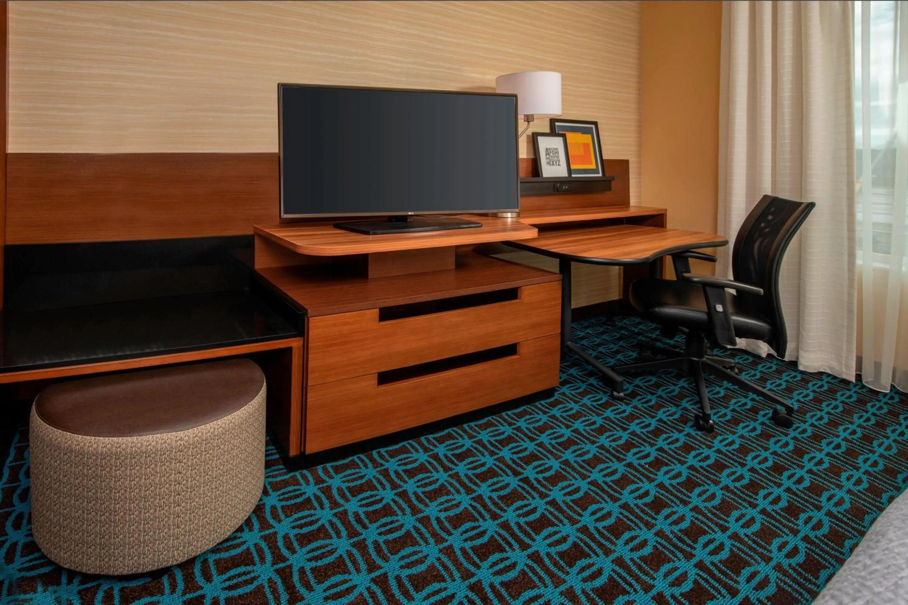 Photo of the whole room in Fairfield Inn & Suites by Marriott Harrisburg International Airport