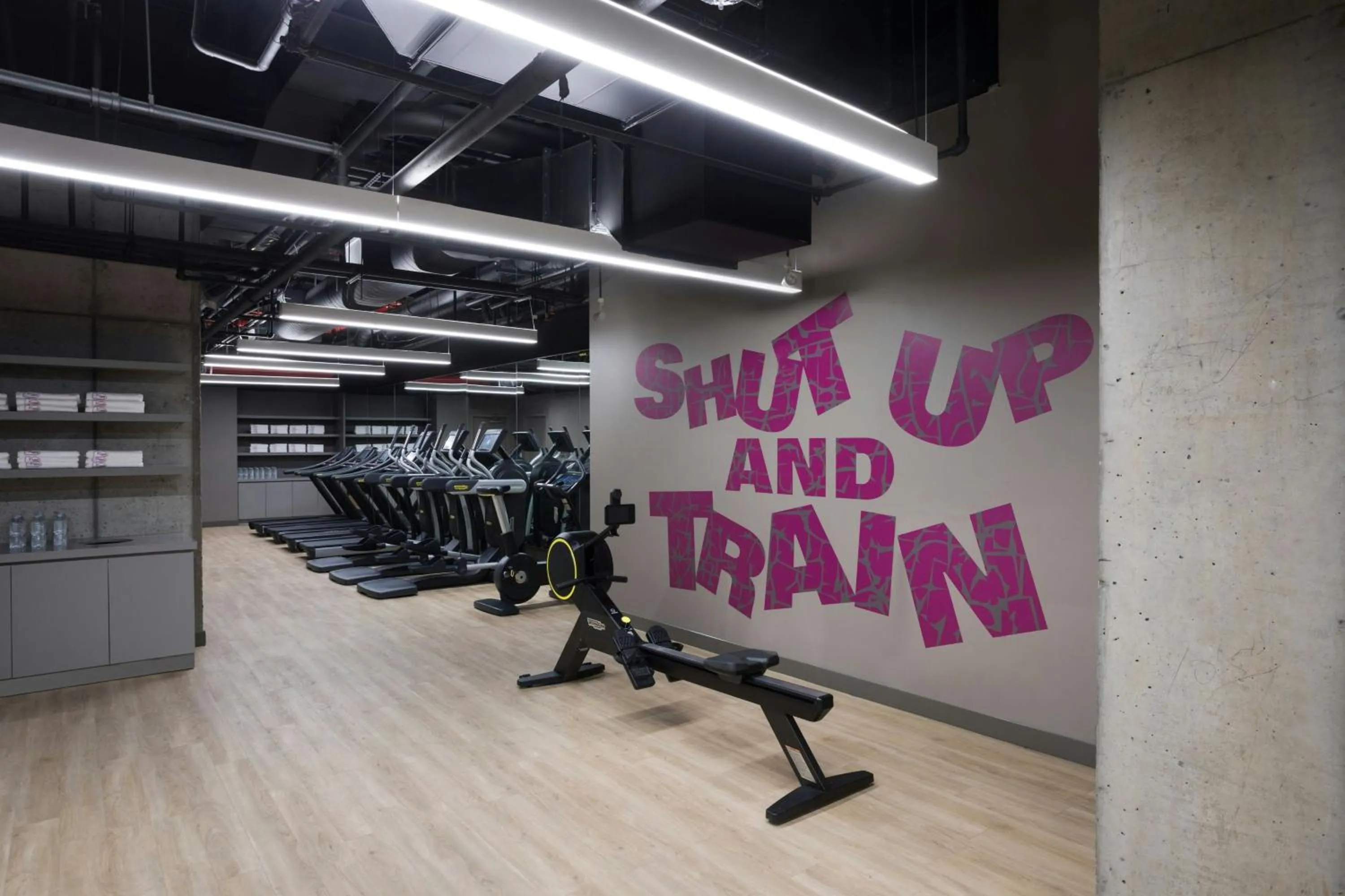 Fitness centre/facilities in Moxy NYC Chelsea