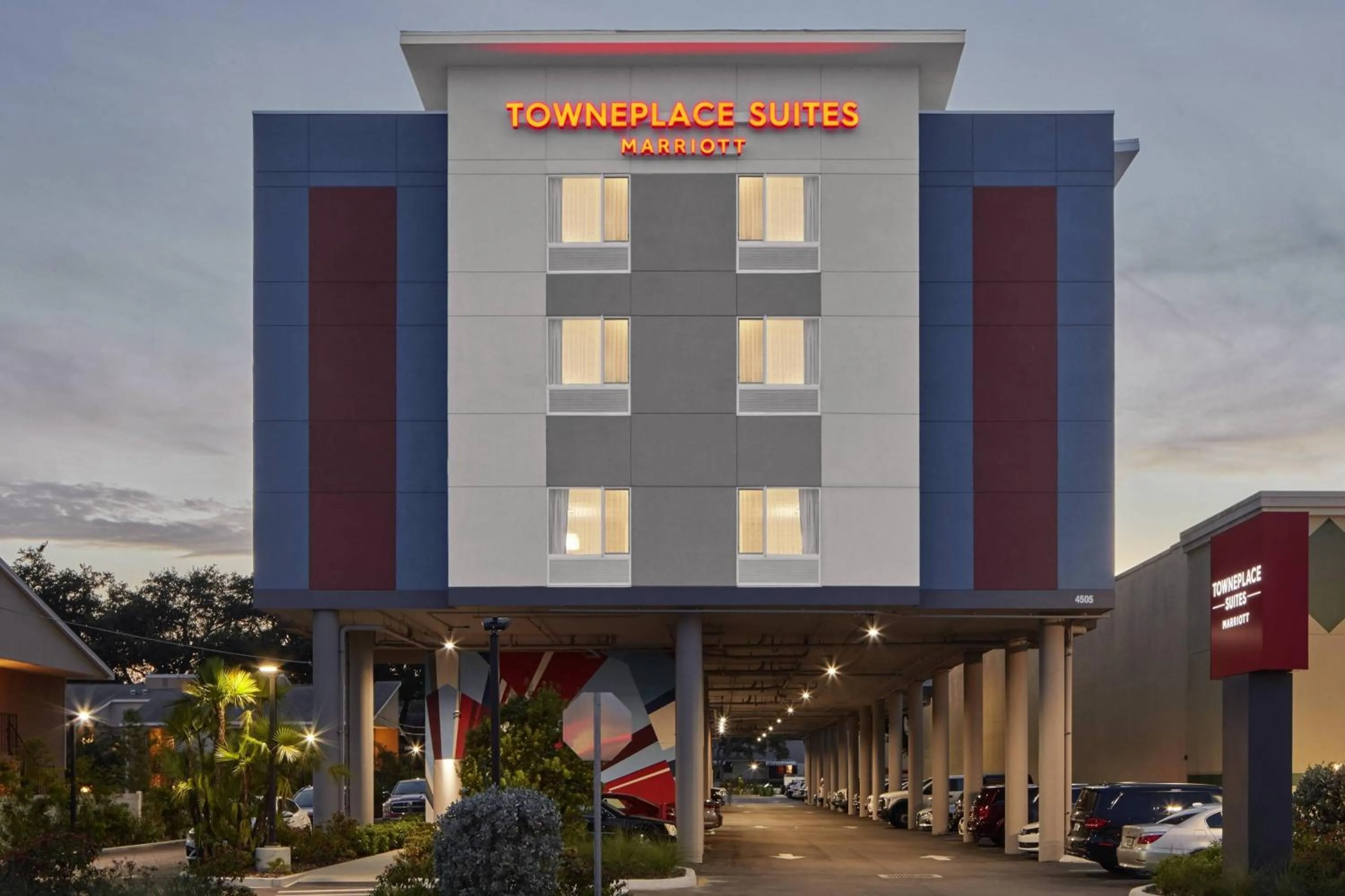 Property building in TownePlace Suites by Marriott Tampa South