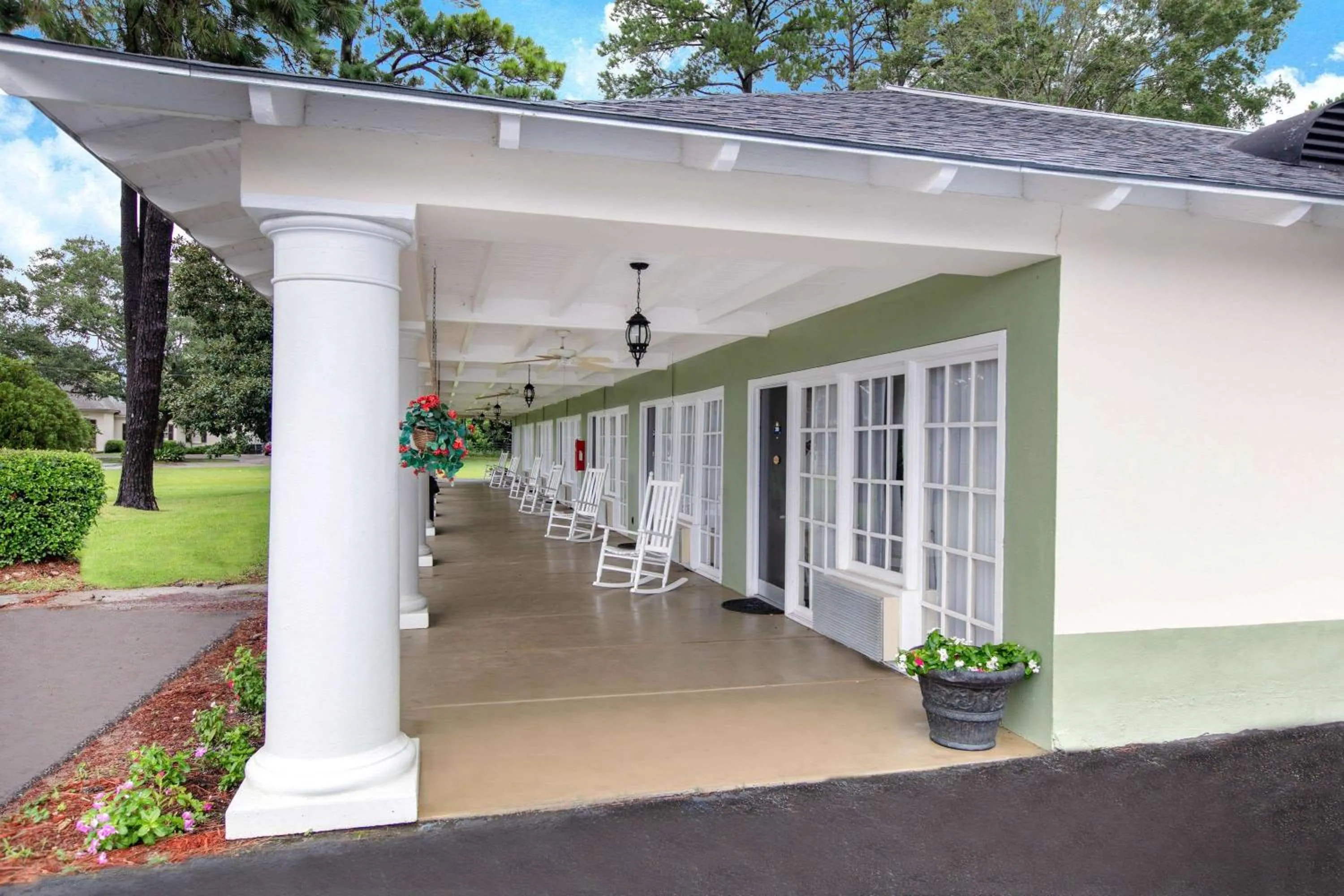 Property building in Days Inn by Wyndham Natchez