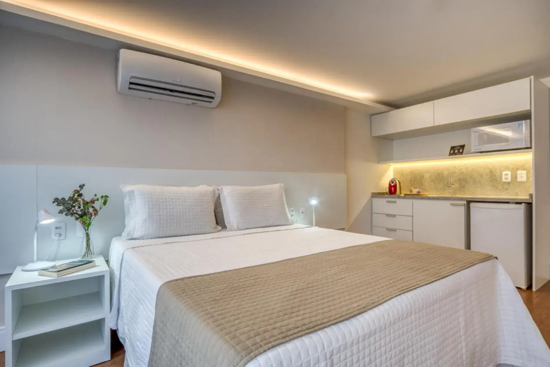 Double BrisaFlat (No View - First Floor) in Hotel Brisa Suítes Pajuçara Double BrisaFlat (No View - First Floor) in Hotel Brisa Suítes Pajuçara