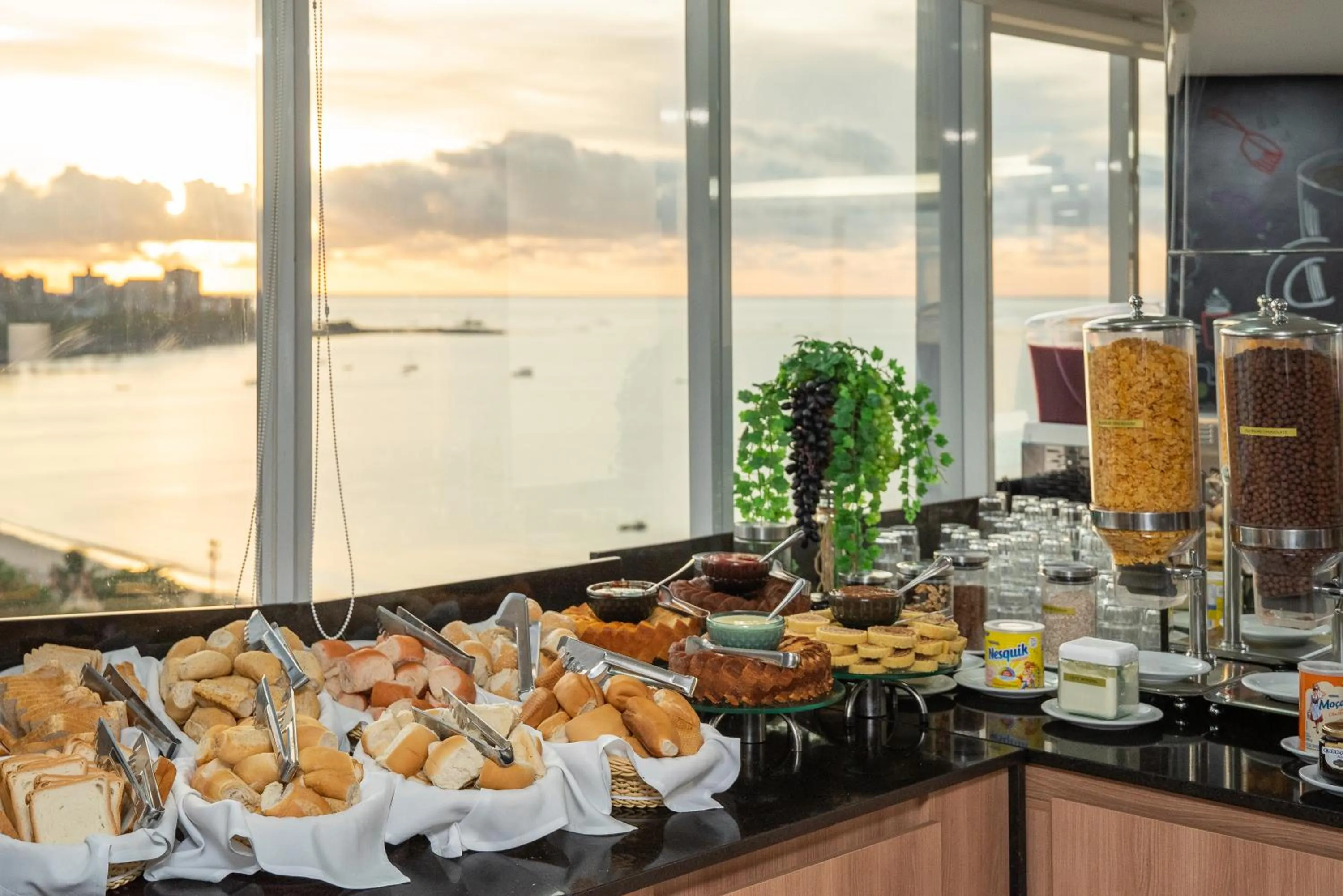 Restaurant/places to eat in Hotel Brisa Suítes Pajuçara