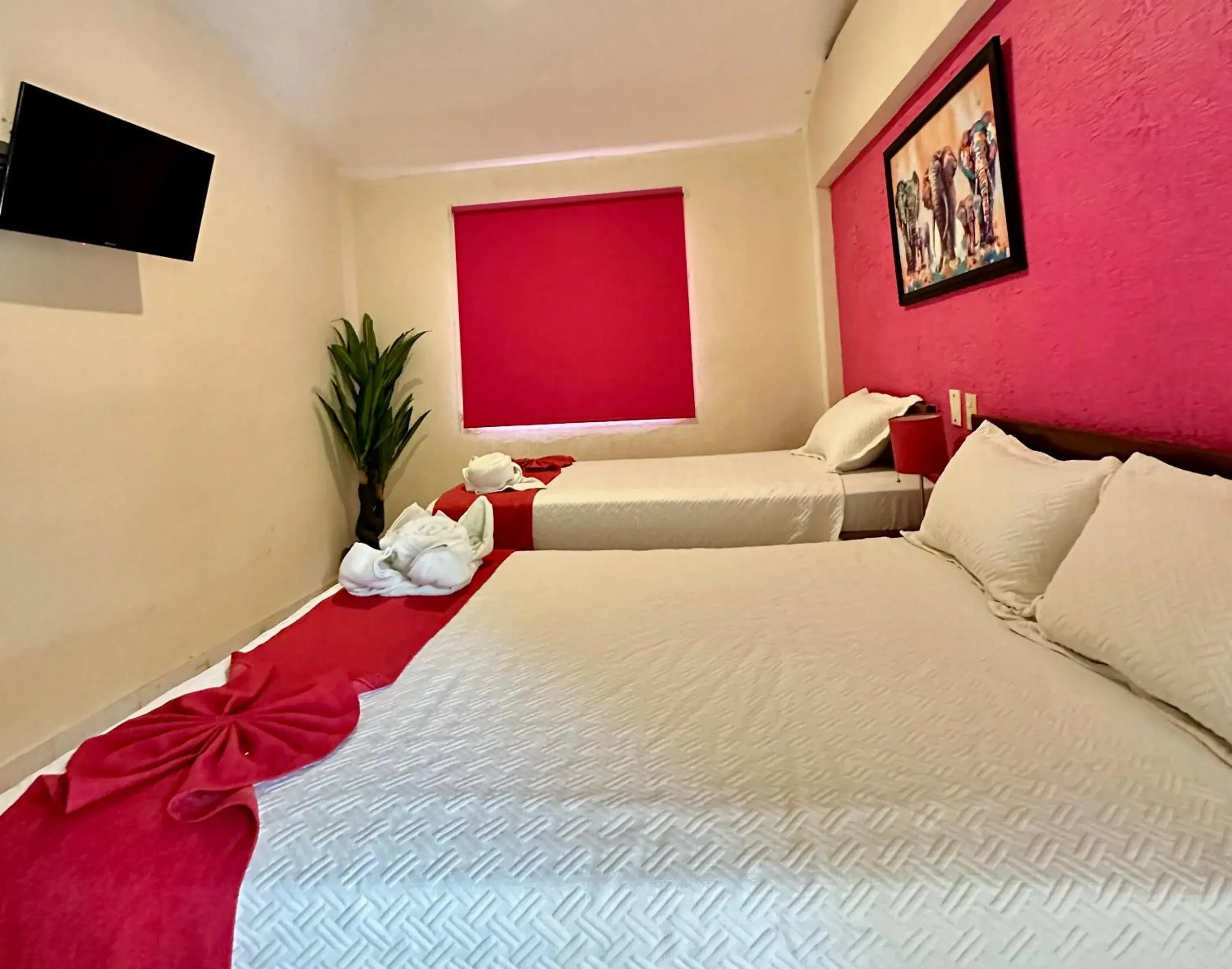 Standard Triple Room in Hotel Barranquilla Standard Triple Room in Hotel Barranquilla