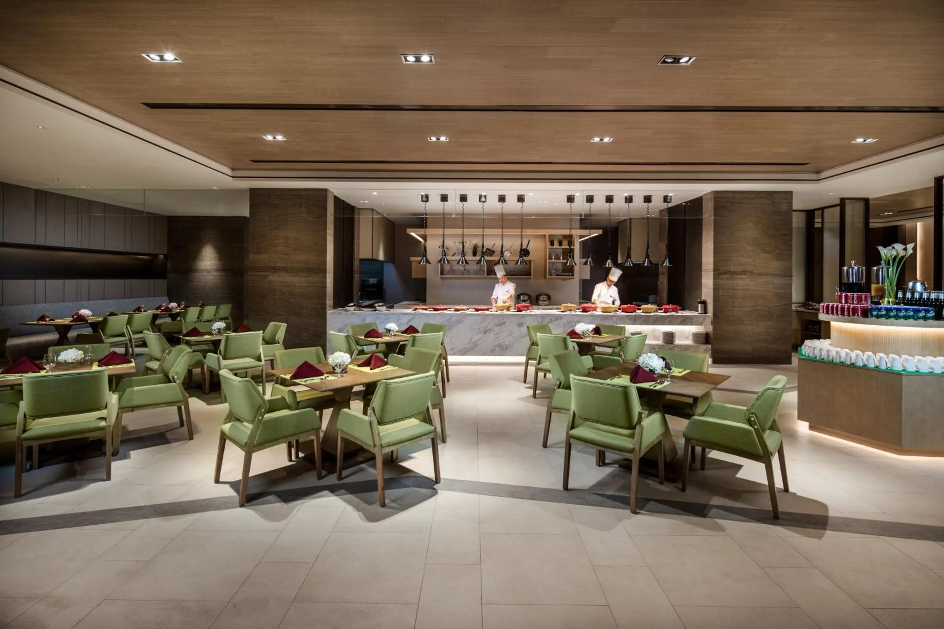 Restaurant/places to eat in Holiday Inn Nanjing Harbour by IHG