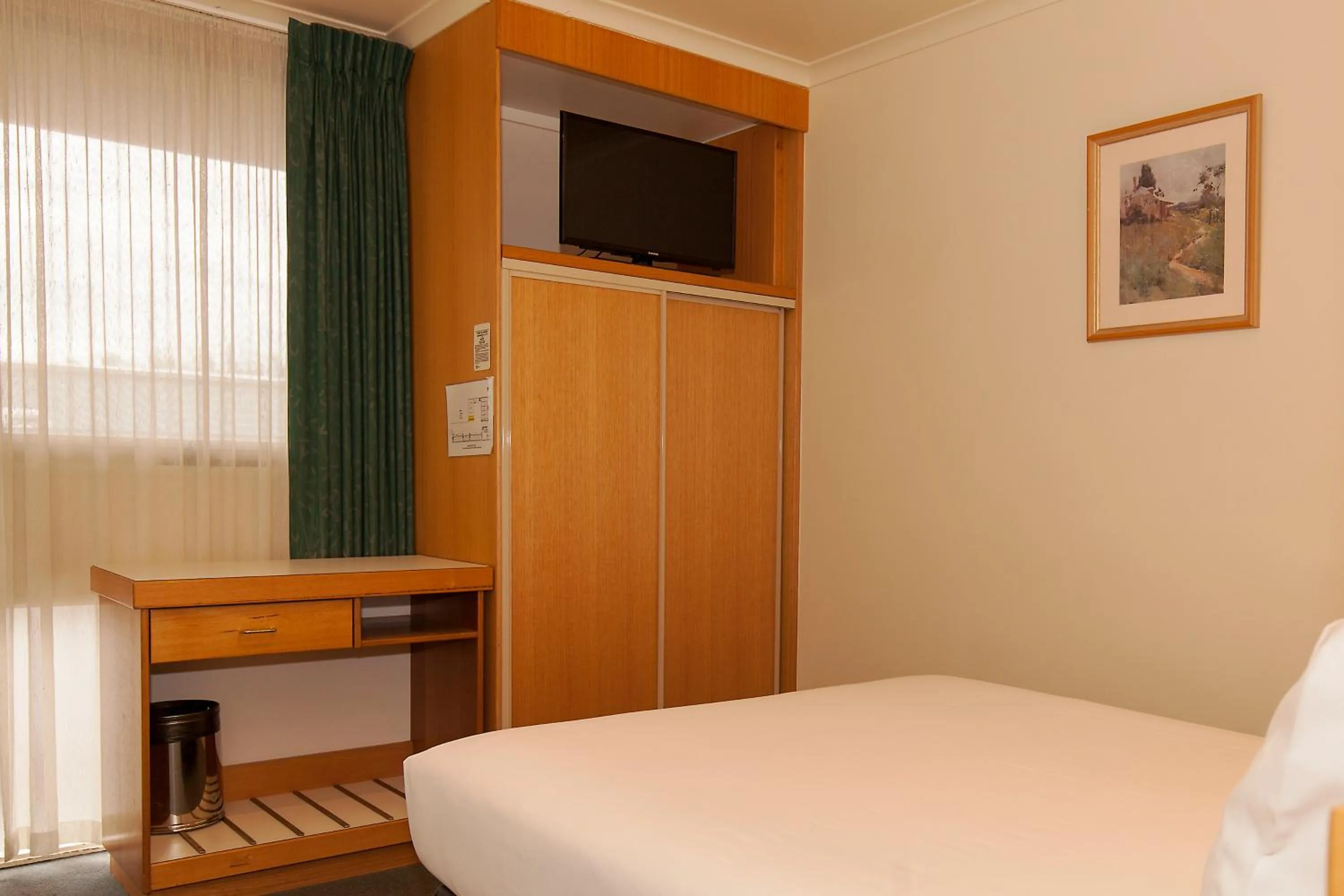 Other, Bed in Echuca Nirebo Motel