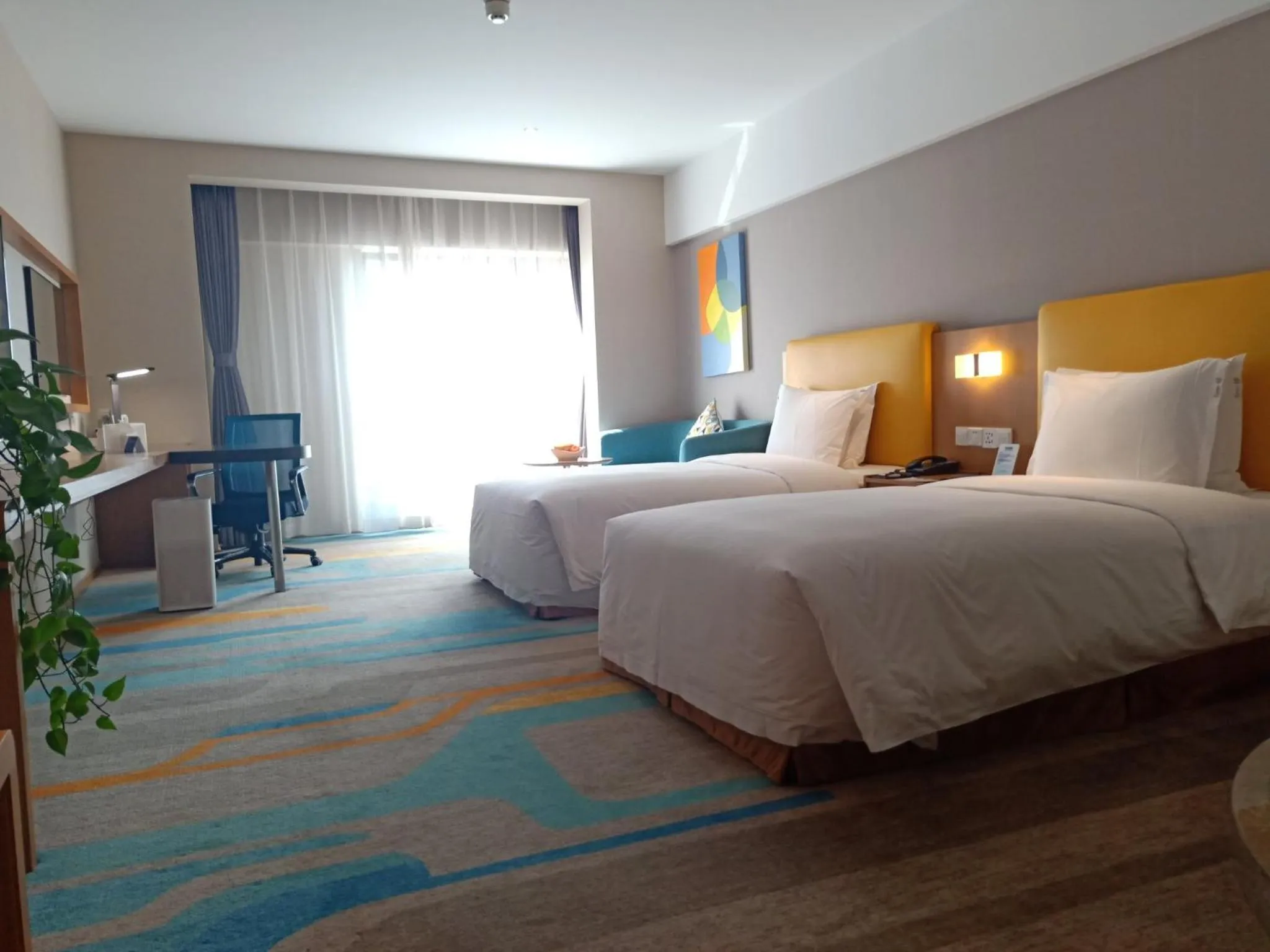 Photo of the whole room, Bed in Holiday Inn Express Xi'an Qujiang South by IHG