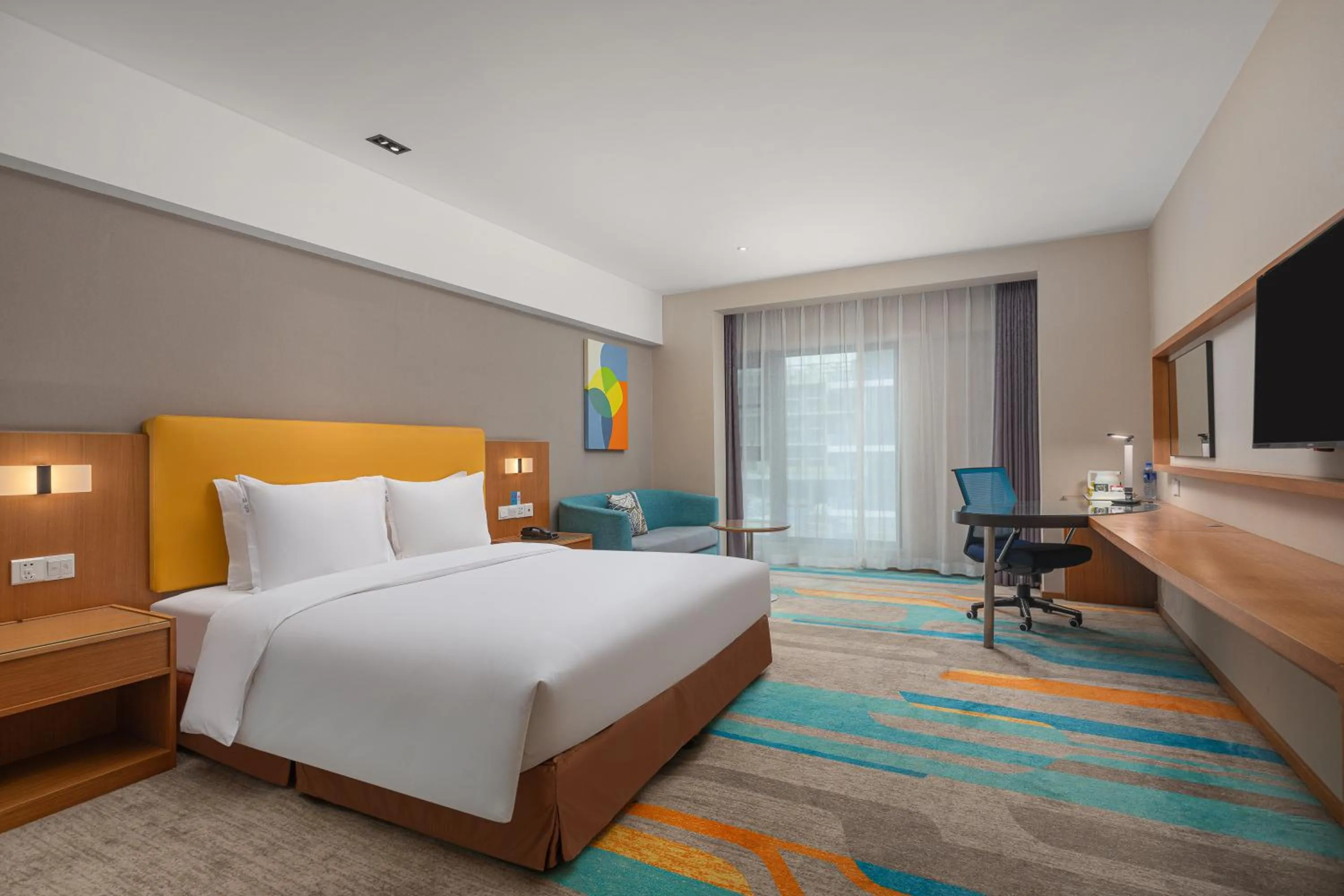 Bed in Holiday Inn Express Xi'an Qujiang South by IHG
