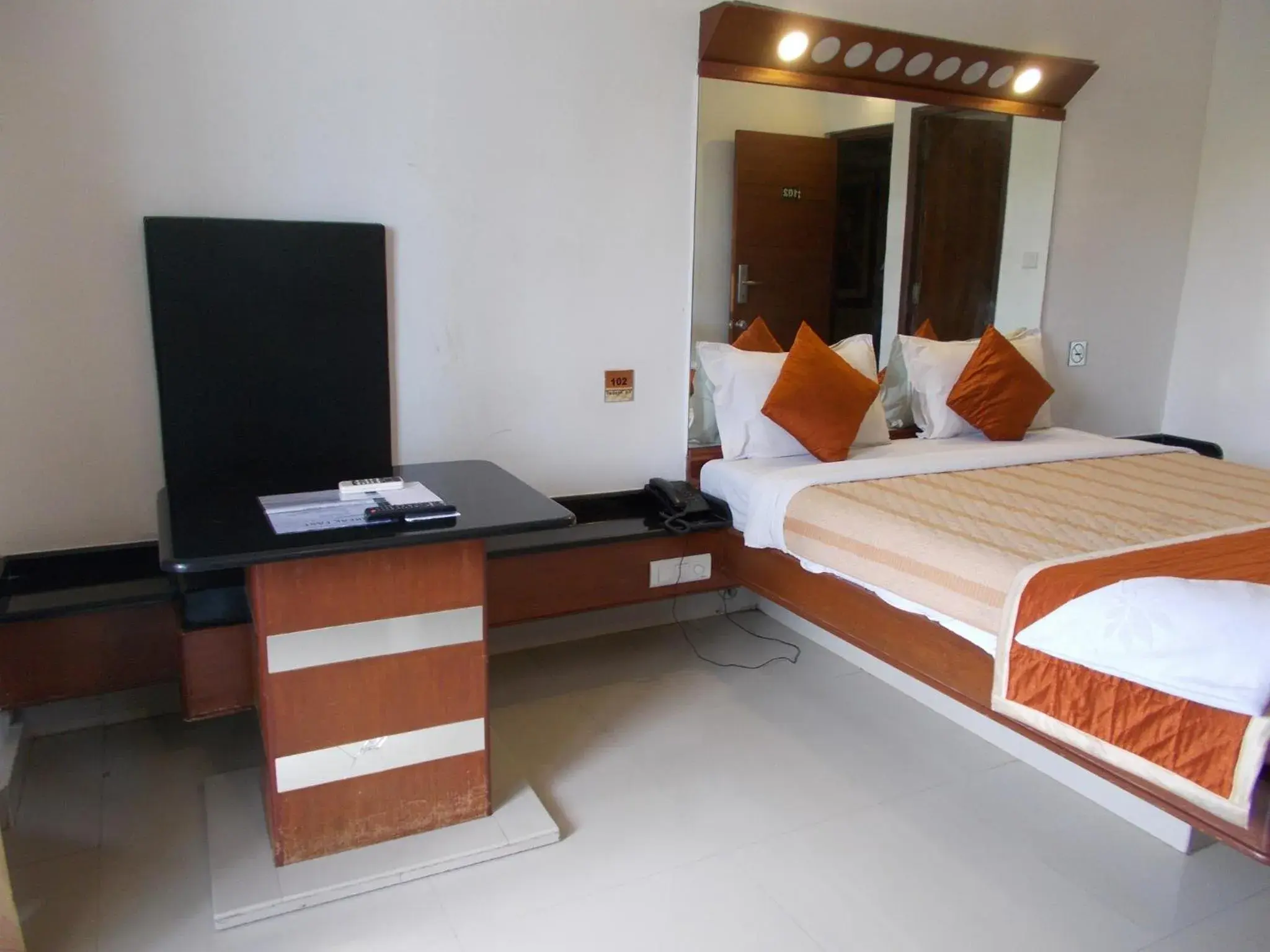 Superior Double Room in Lotus Comfort - A Pondy Hotel Superior Double Room in Lotus Comfort - A Pondy Hotel