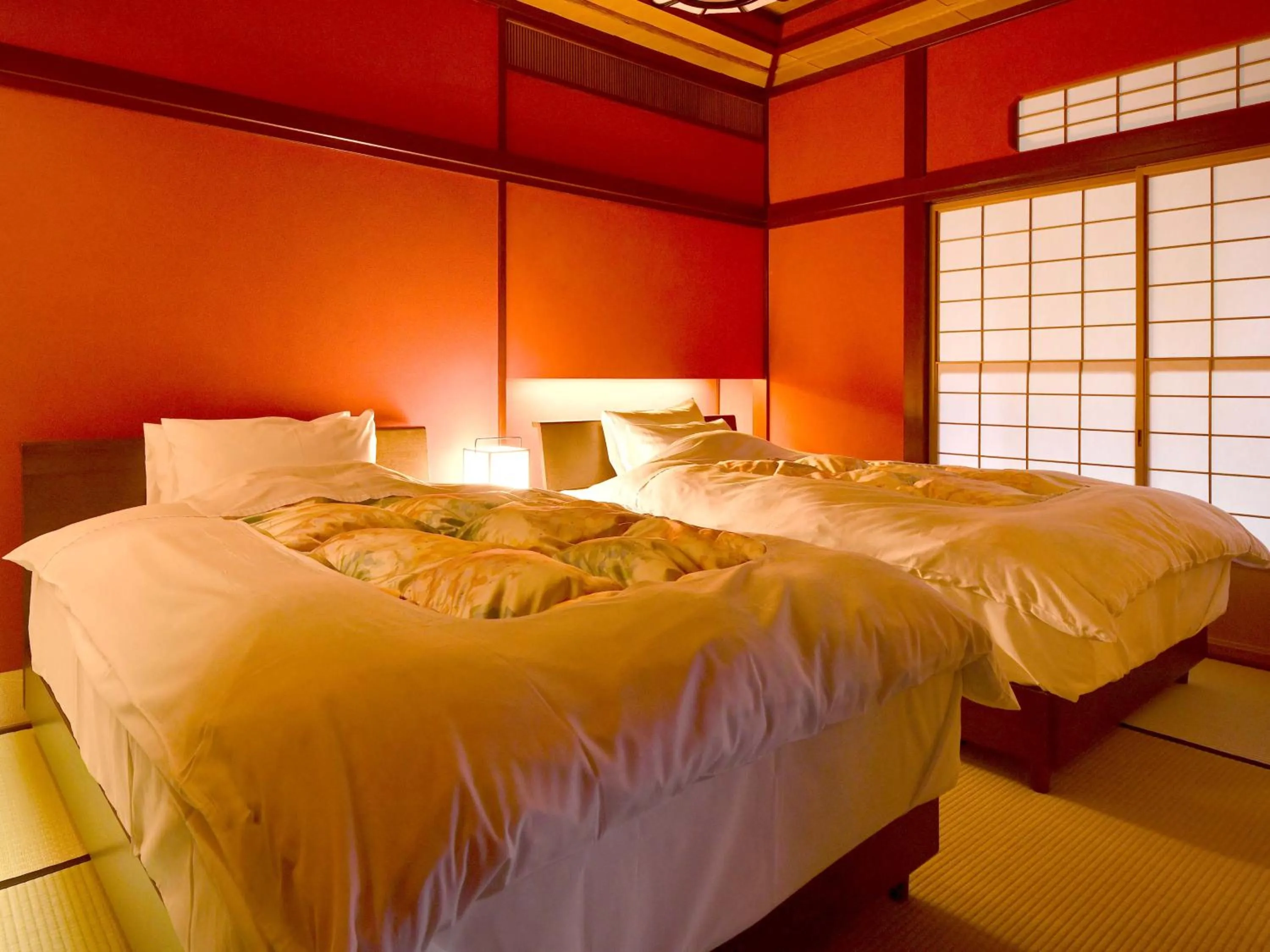 Photo of the whole room, Bed in Hoshi