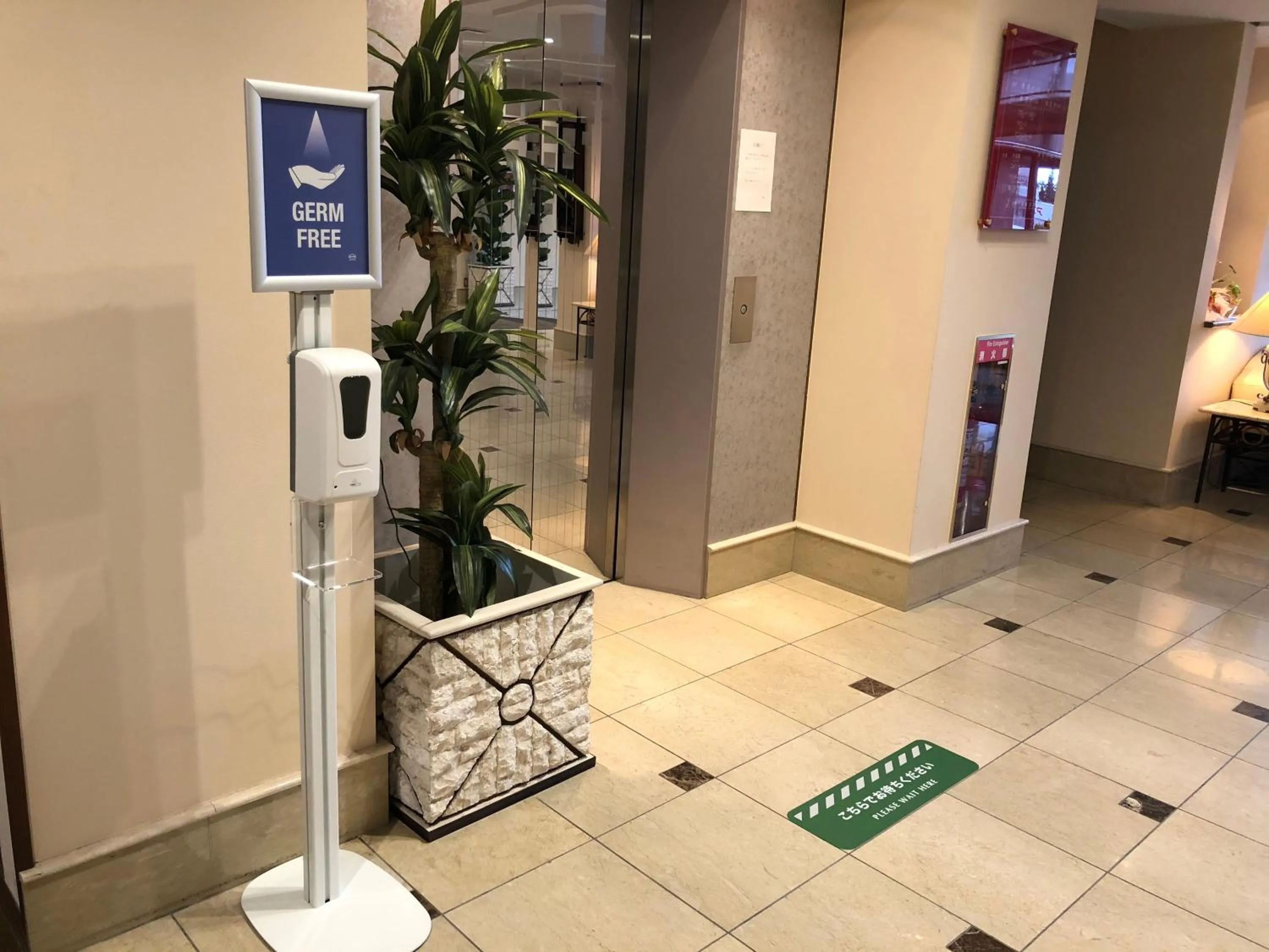 elevator in West Inn Fuji-Yoshida