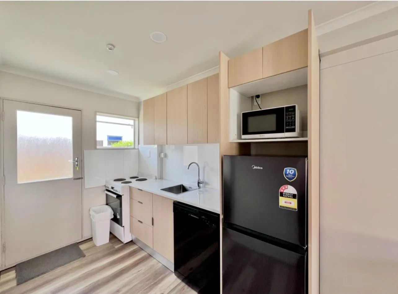 Kitchen or kitchenette in Mountain View Motel