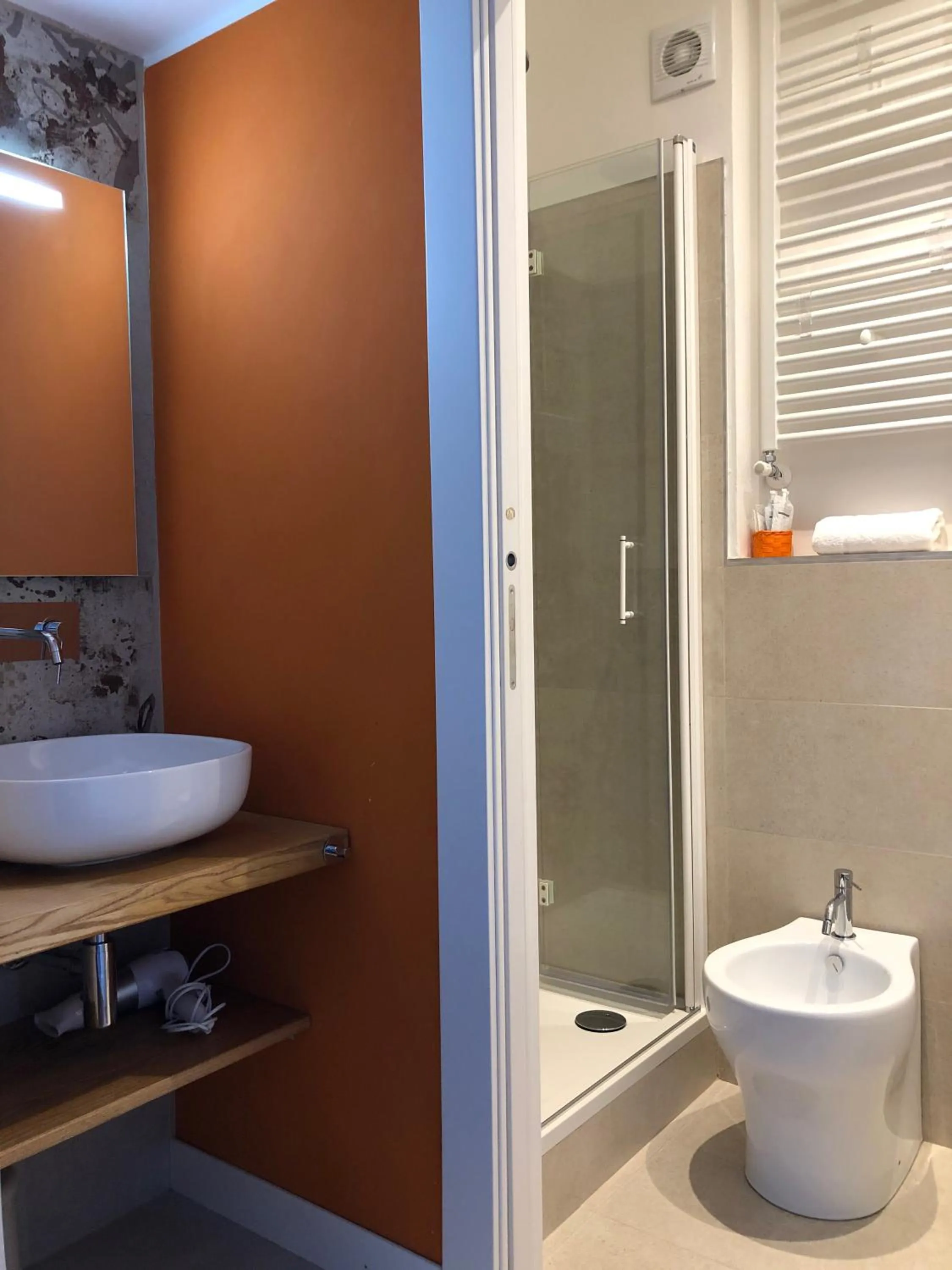 Toilet in B&B Dimor'à