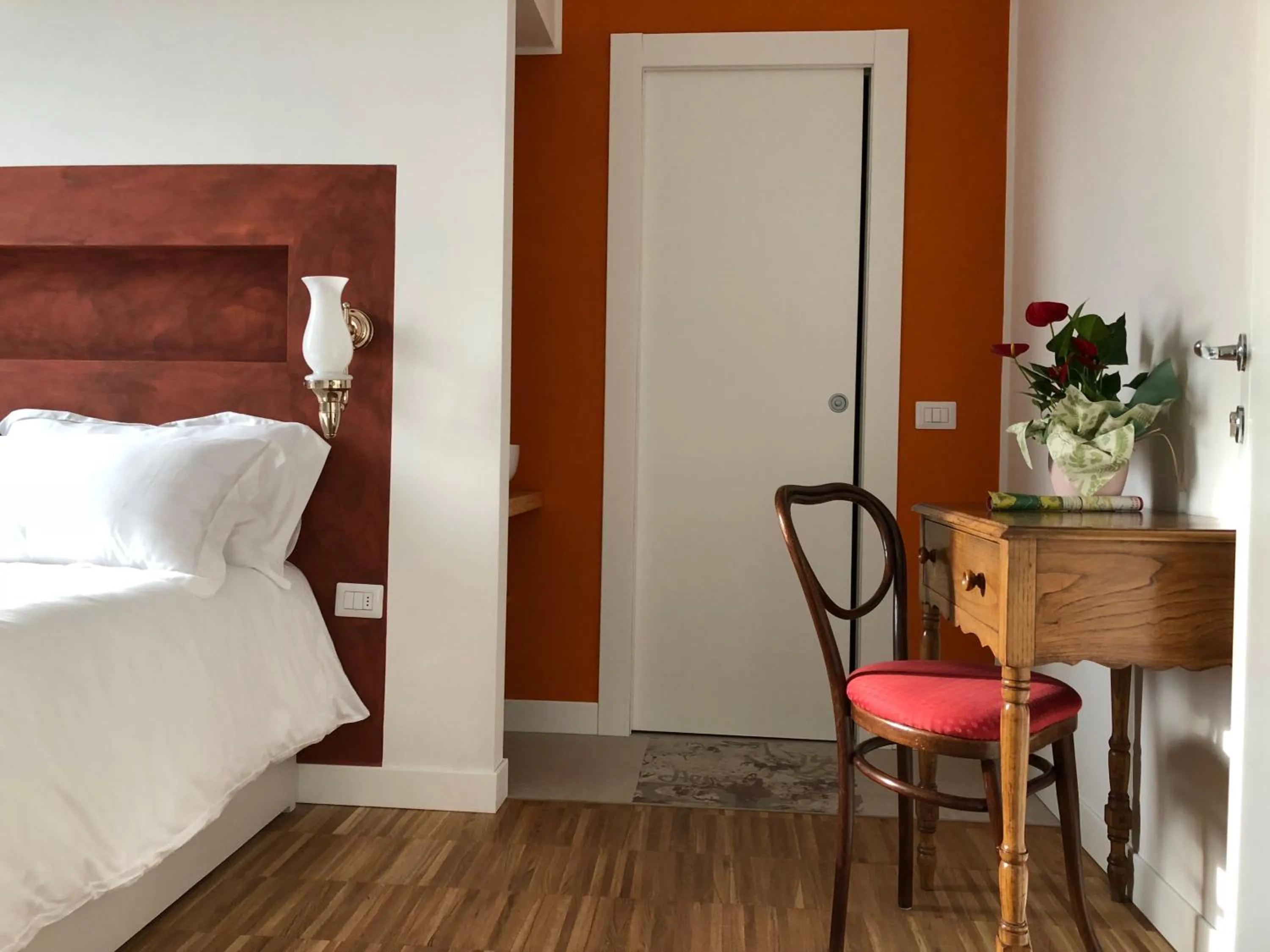 Photo of the whole room, Bed in B&B Dimor'à