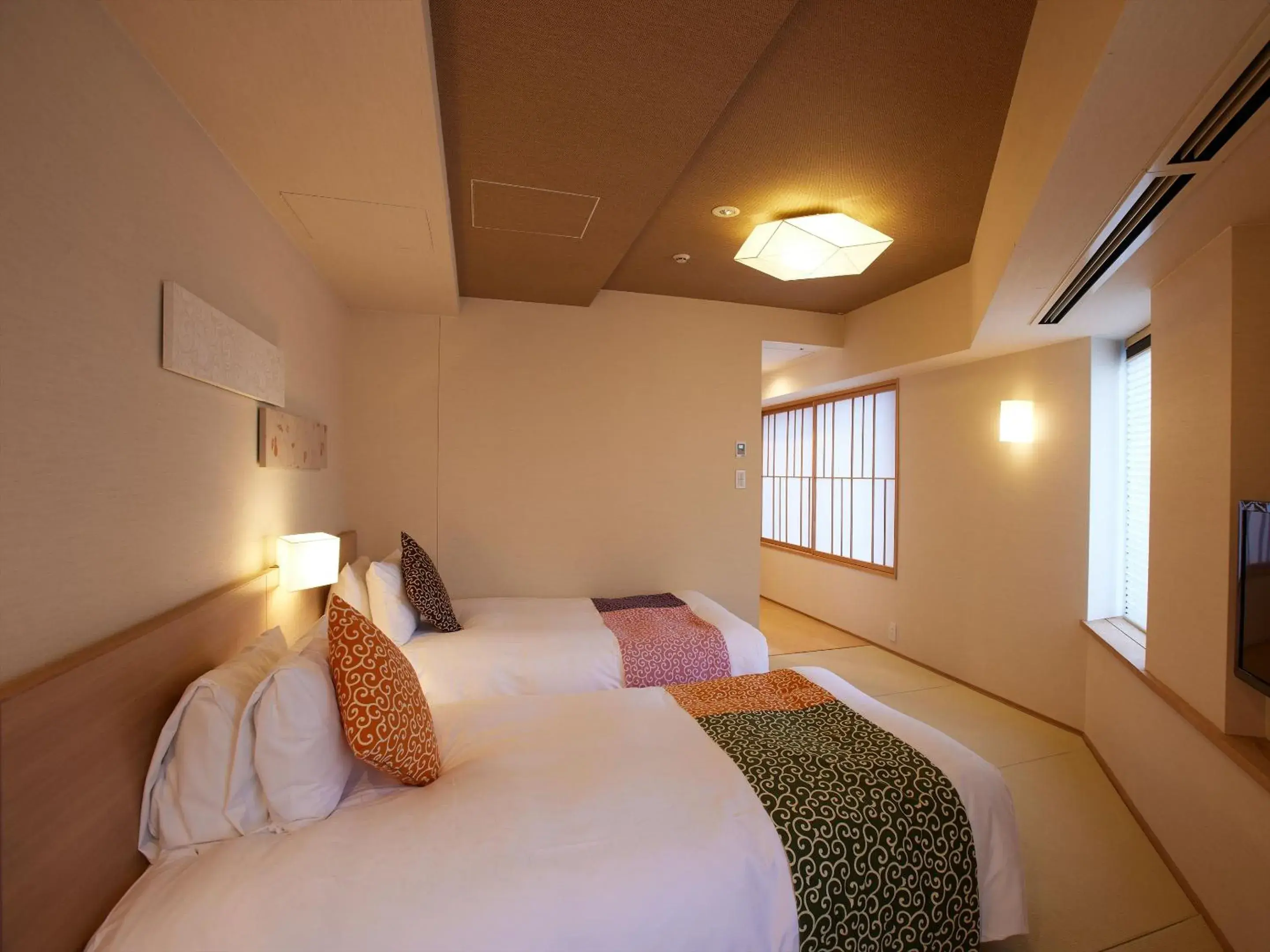 Corner Twin Room - single occupancy in Kyoto Hot Spring Hatoya Zuihokaku Hotel Corner Twin Room - single occupancy in Kyoto Hot Spring Hatoya Zuihokaku Hotel