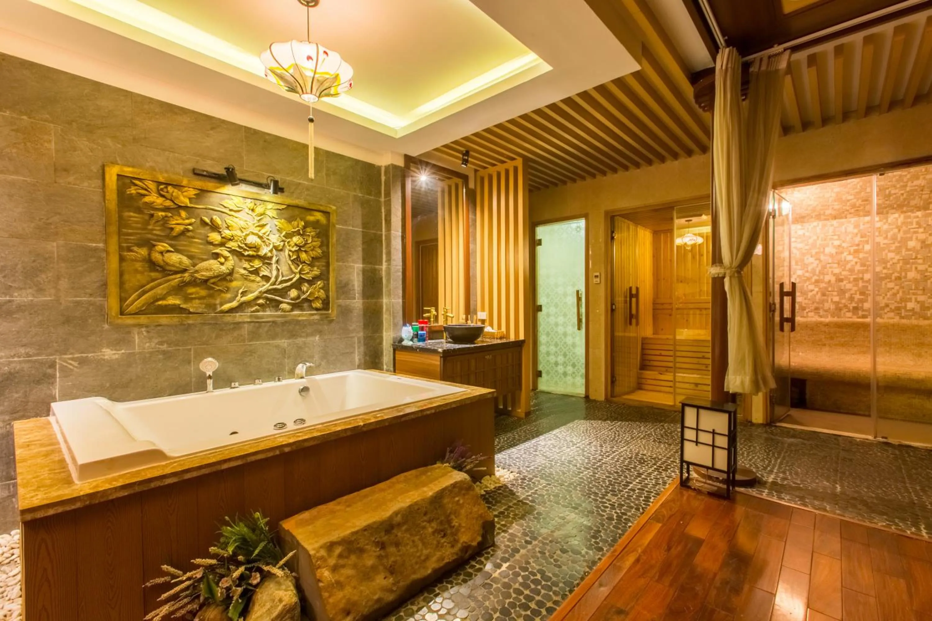 Minh Tam Hotel and Spa