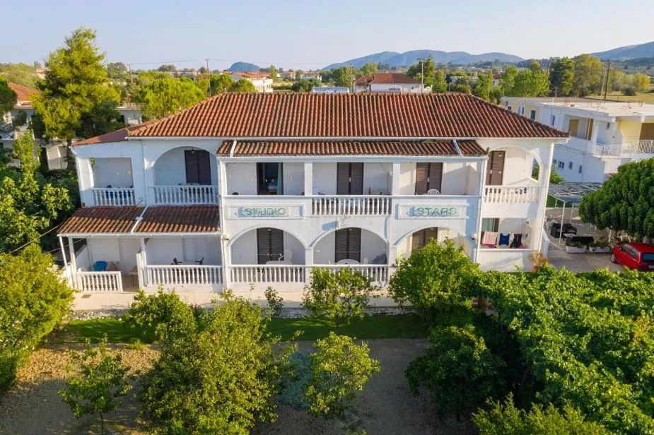 Property building in Studio Stars