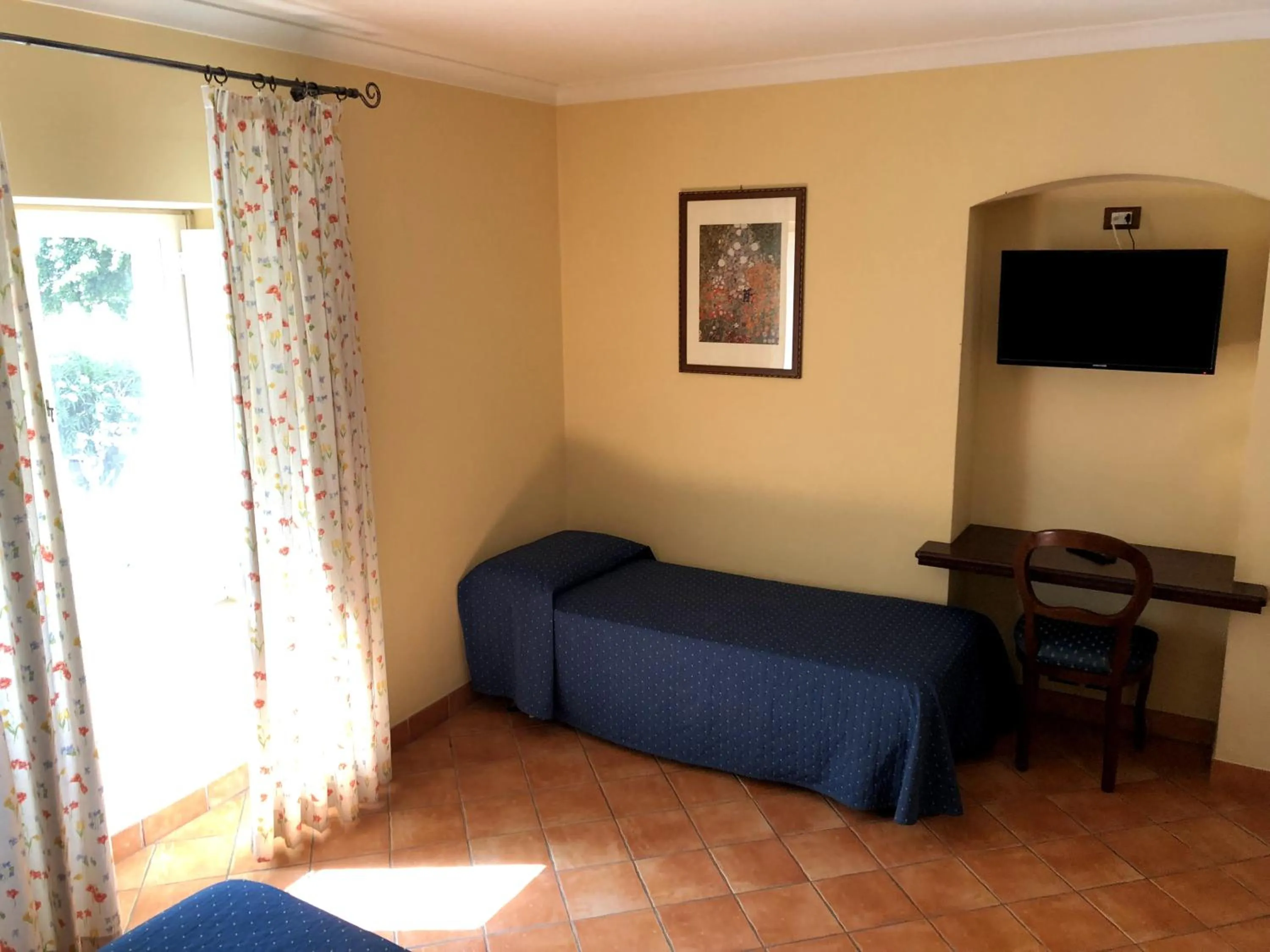 TV and multimedia in Apollo B&B