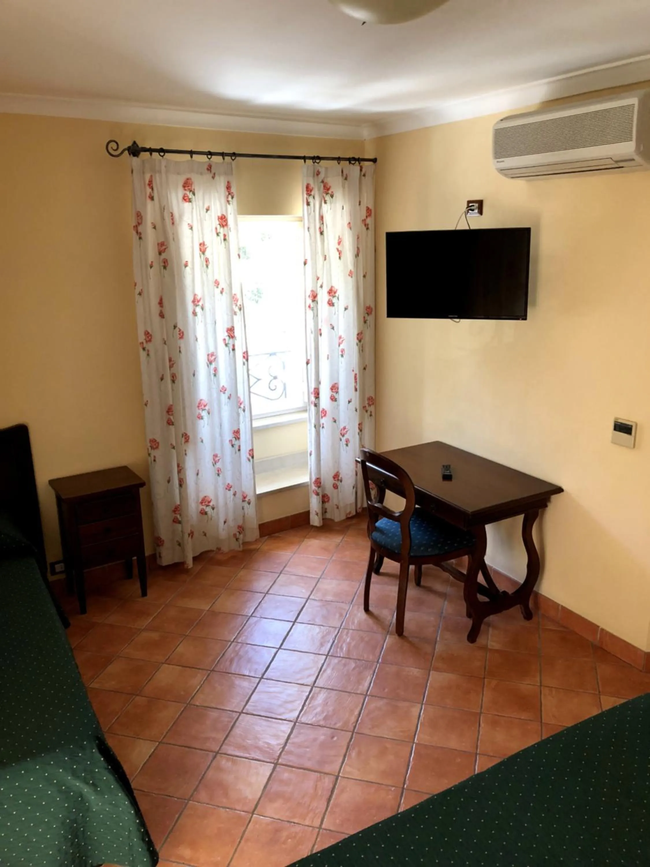 TV and multimedia in Apollo B&B