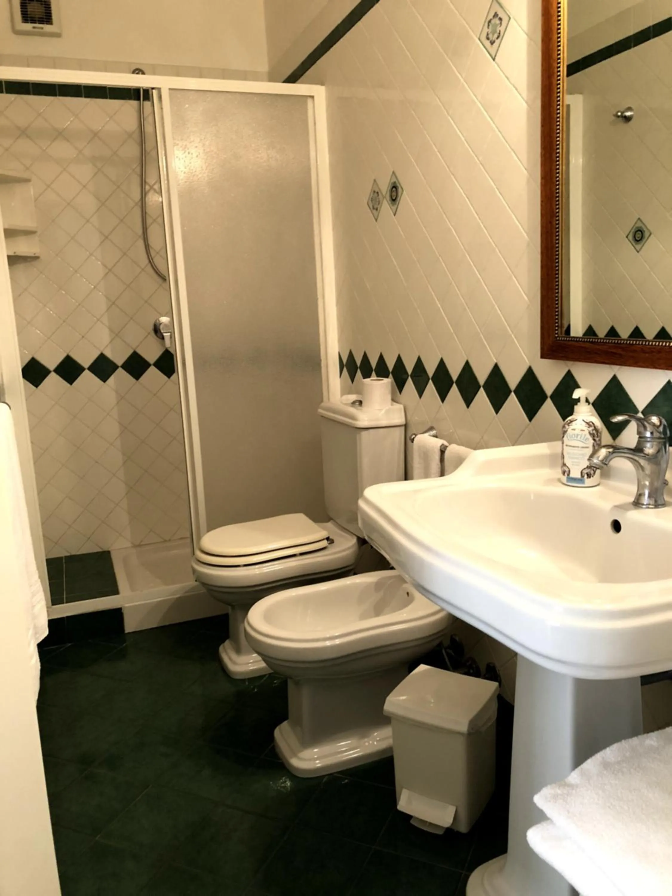 Bathroom in Apollo B&B