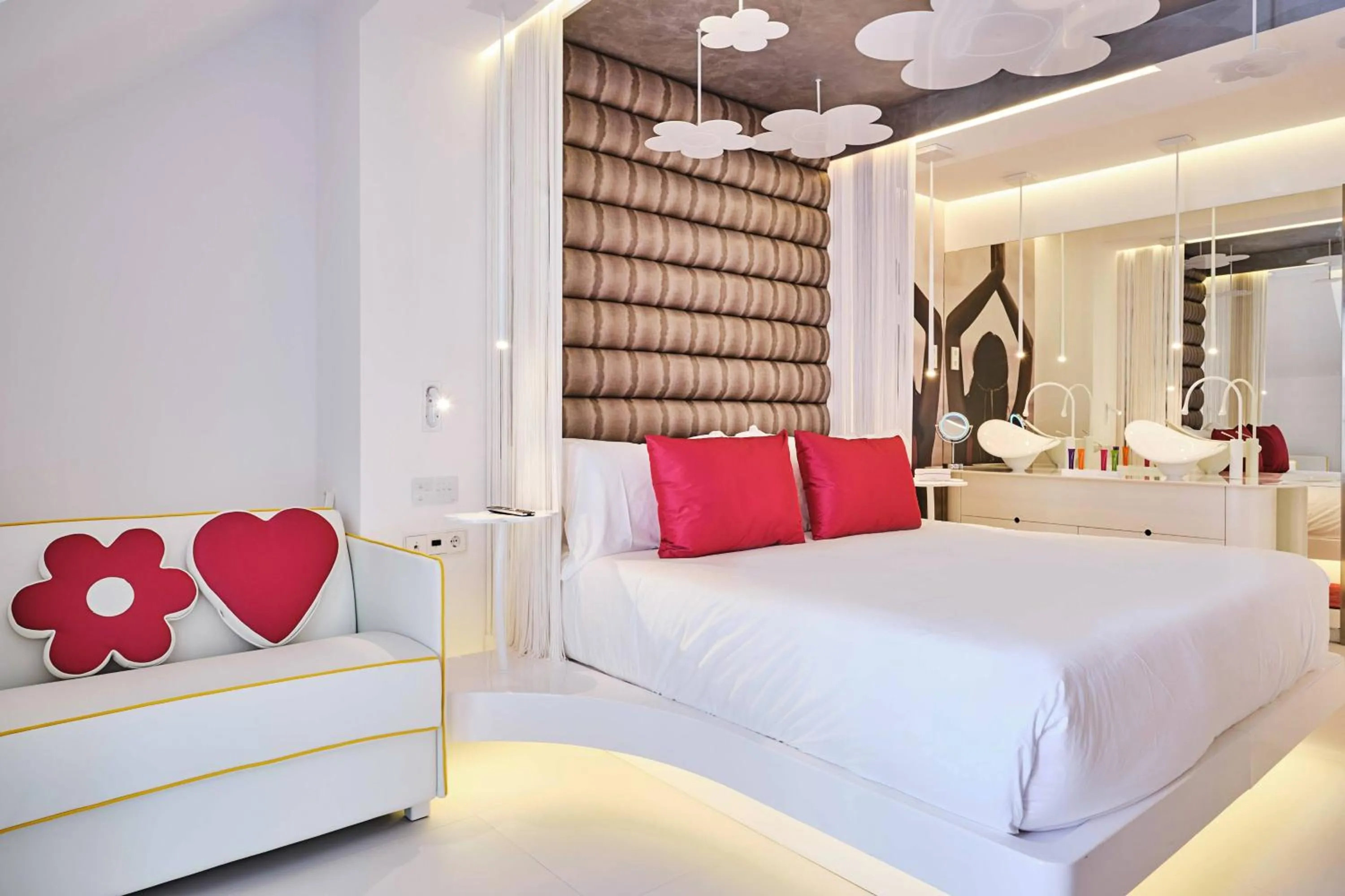 Bed in Five Flowers Hotel Formentera Meliá Collection