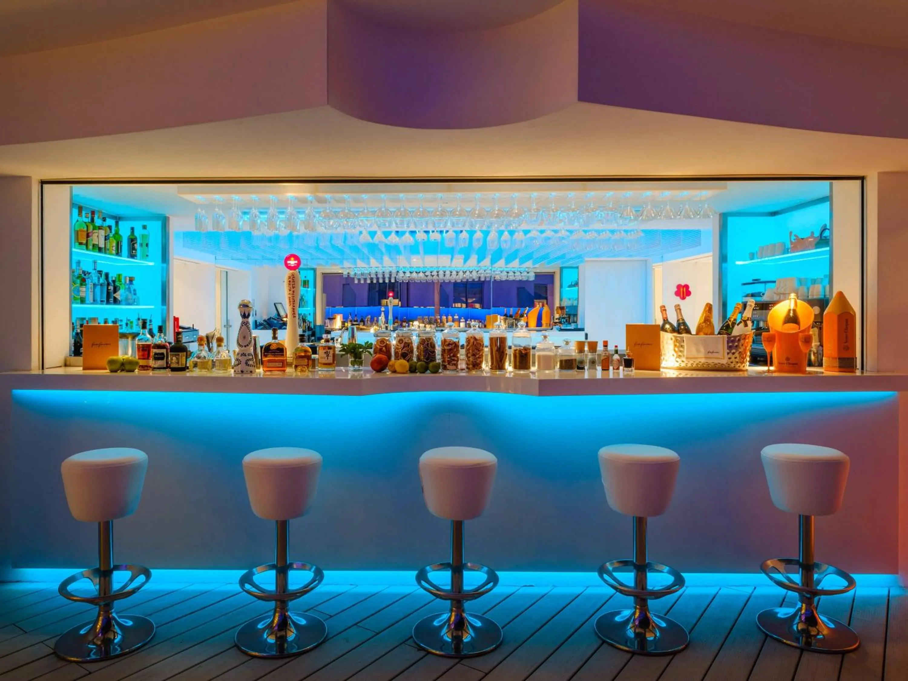 Lounge or bar in Five Flowers Hotel Formentera Meliá Collection