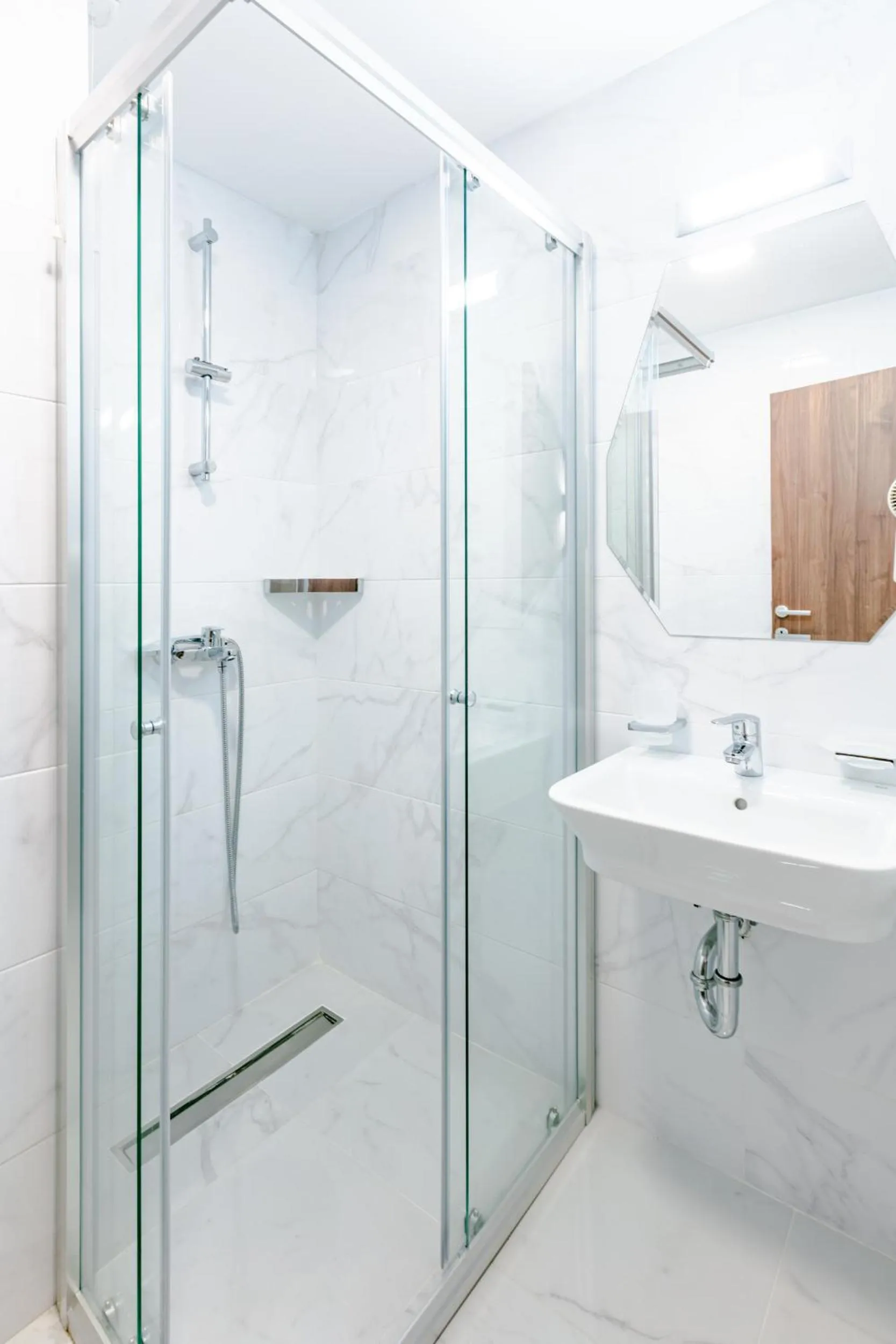 Bathroom in Hotel Pela